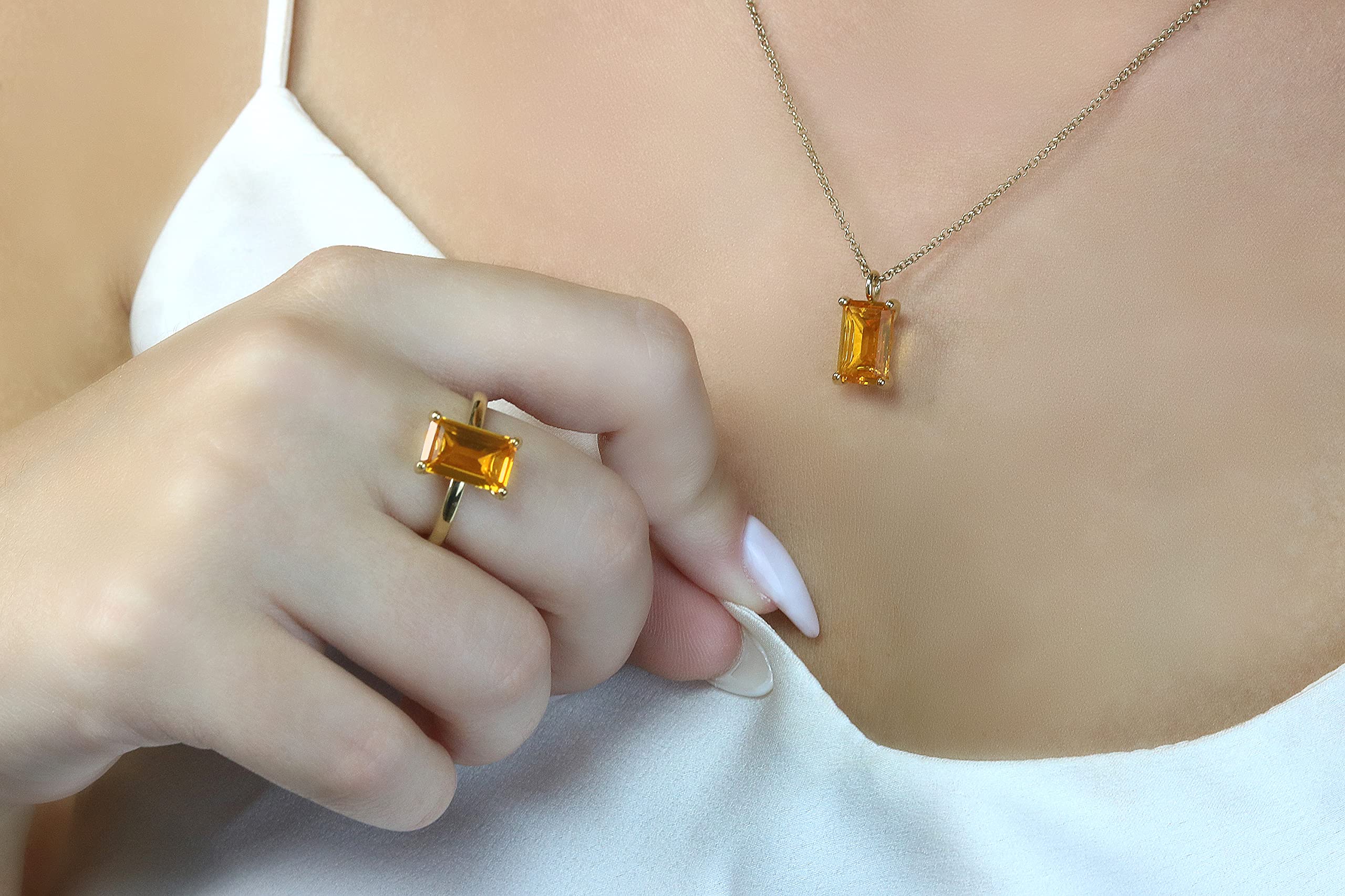 Iridescent Citrine Pendant Necklace - November Birthstone Jewelry Gift for Women - Perfect for Everyday Wear & Special Occasions