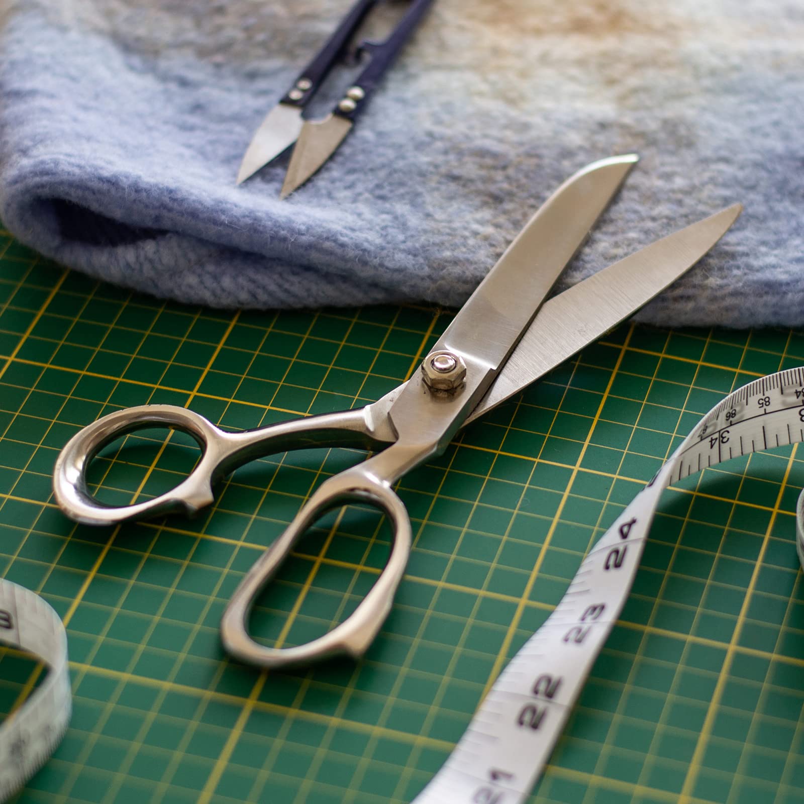 Premium 8 Inch Stainless Steel Heavy Duty Fabric Scissors - Professional Sewing & Crafting Shears for Quilting, Dressmaking, and DIY Projects