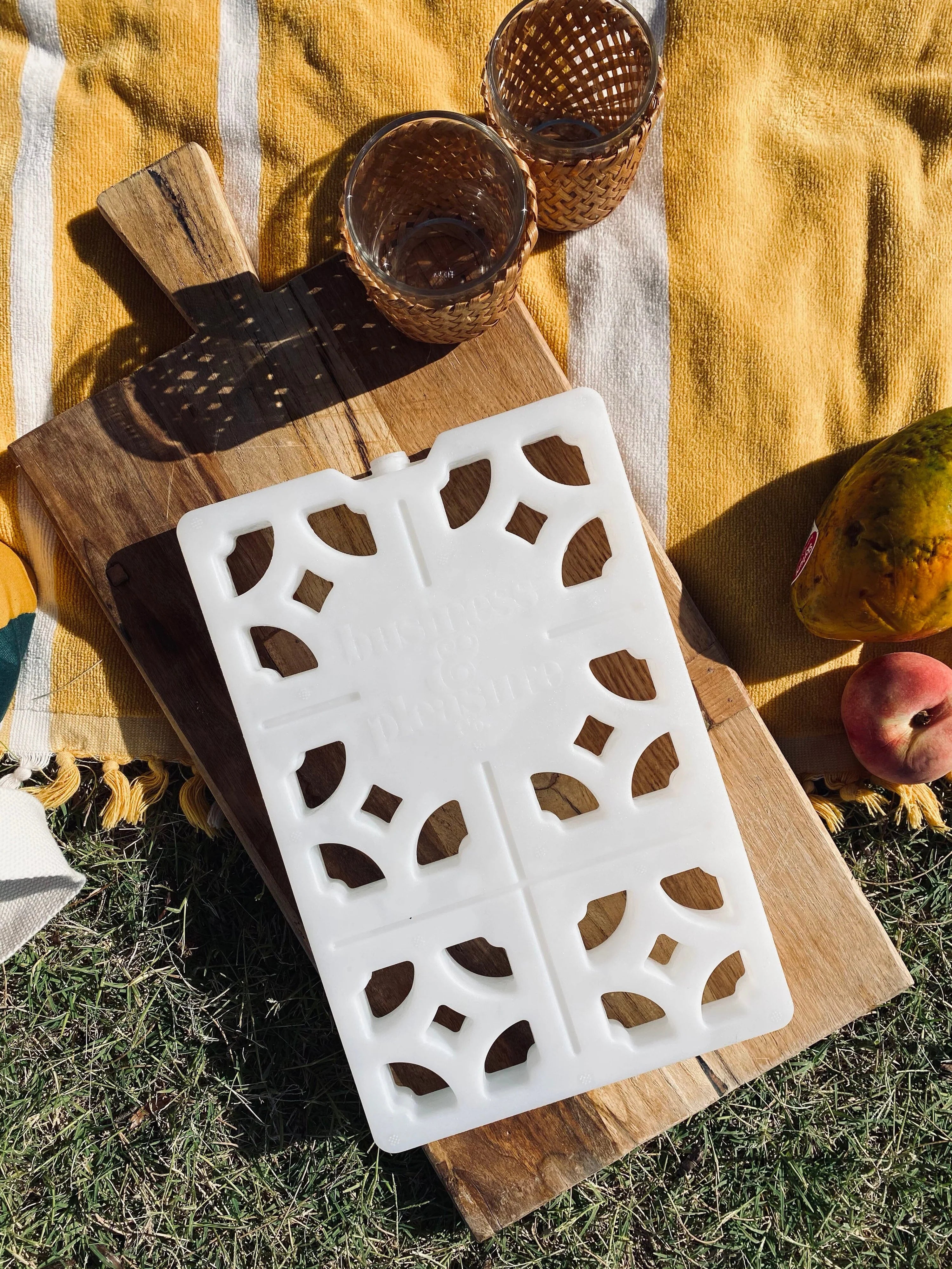 Premium Breeze Block Ice Pack for Business & Pleasure – Perfect for Coolers, Lunch Boxes, and First Aid Kits