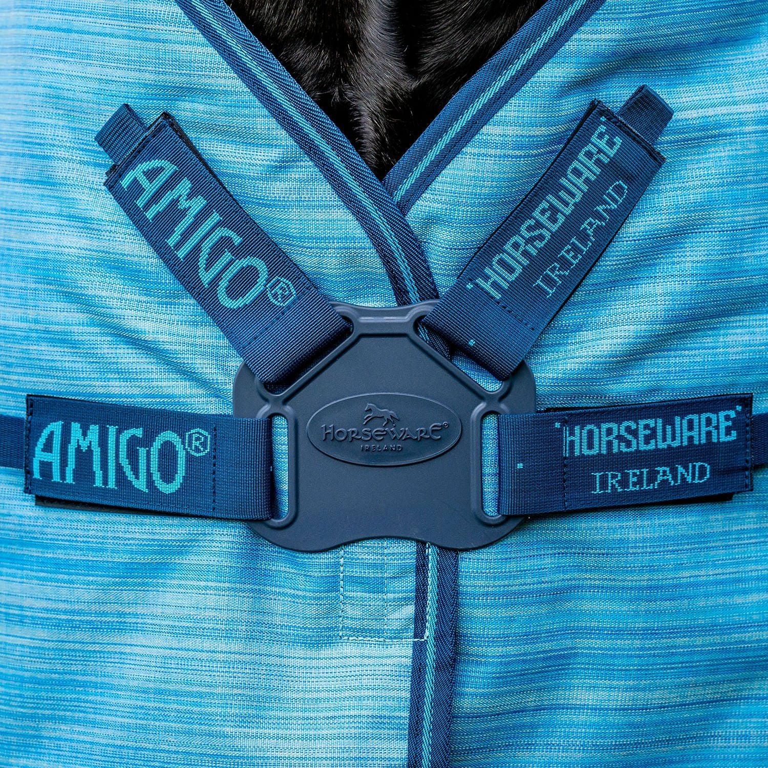 Amigo Hero 900 Revive Plus Medium Weight Horse Turnout Blanket - Waterproof & Breathable Winter Horse Blanket for Stable & Outdoor Riding
