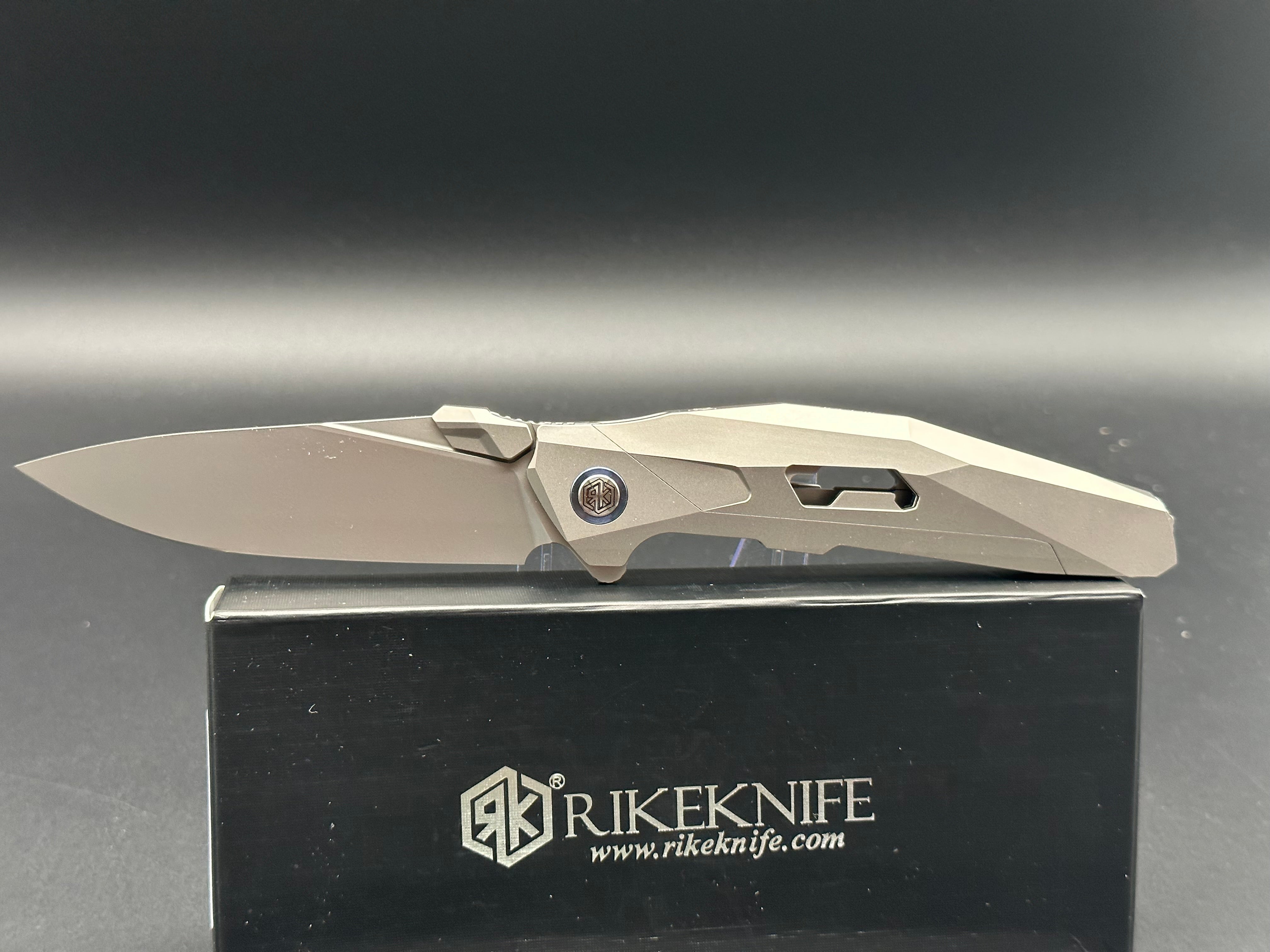 Rike RK Shadow EDC Pocket Knife - High-Quality Folding Knife for Outdoor, Camping, Hiking & Everyday Carry (EDC)