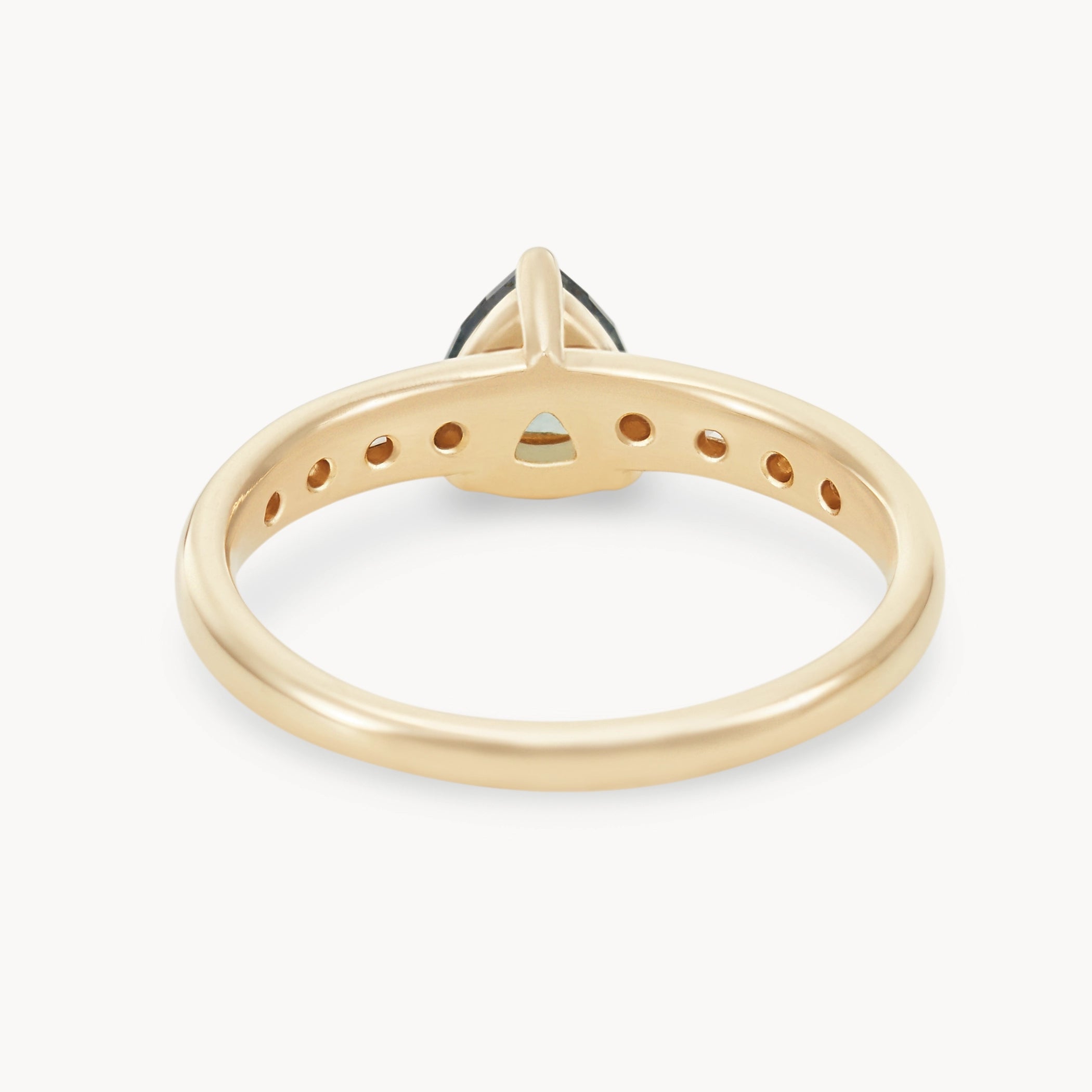 Unique Mountain Vow Trillion-Cut Sapphire Engagement Ring for Women – Perfect for Proposals, Anniversaries & Special Occasions