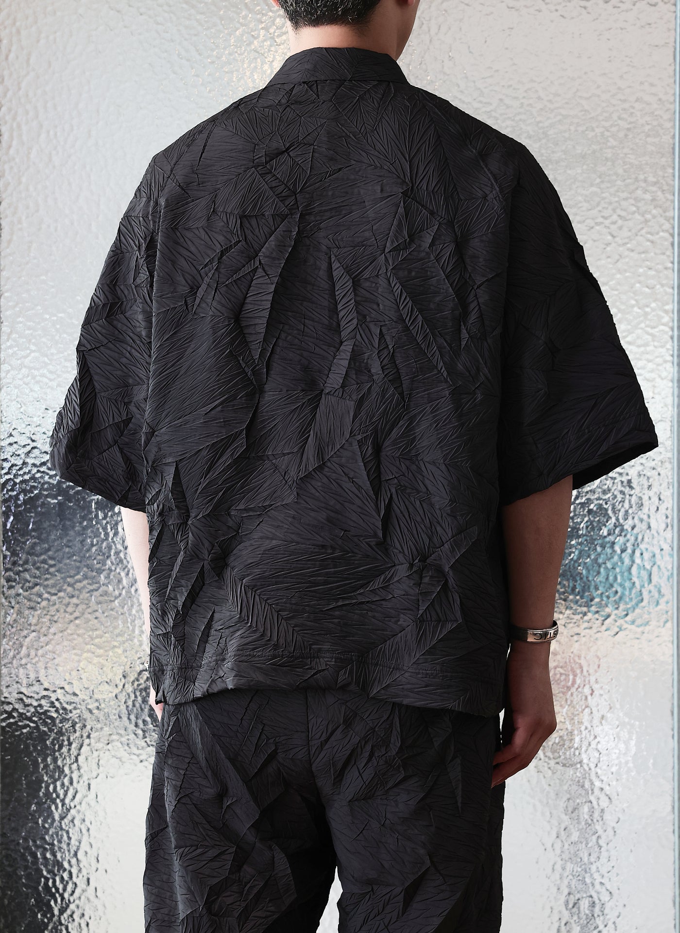 Stylish Distorted Pleats Polyester Polo Shirt for Men - Trendy Casual Wear for Office, Golf & Everyday Outfits