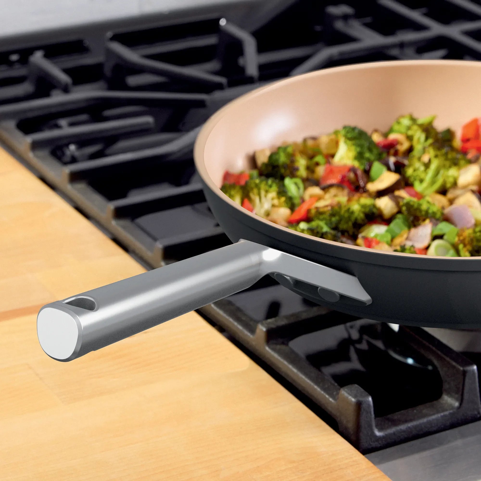 Ninja Extended Life Premium Ceramic 6-Piece Cookware Set - Nonstick, Oven & Dishwasher Safe Pots & Pans for Healthy Cooking | Perfect for Frying, Sautéing & Baking