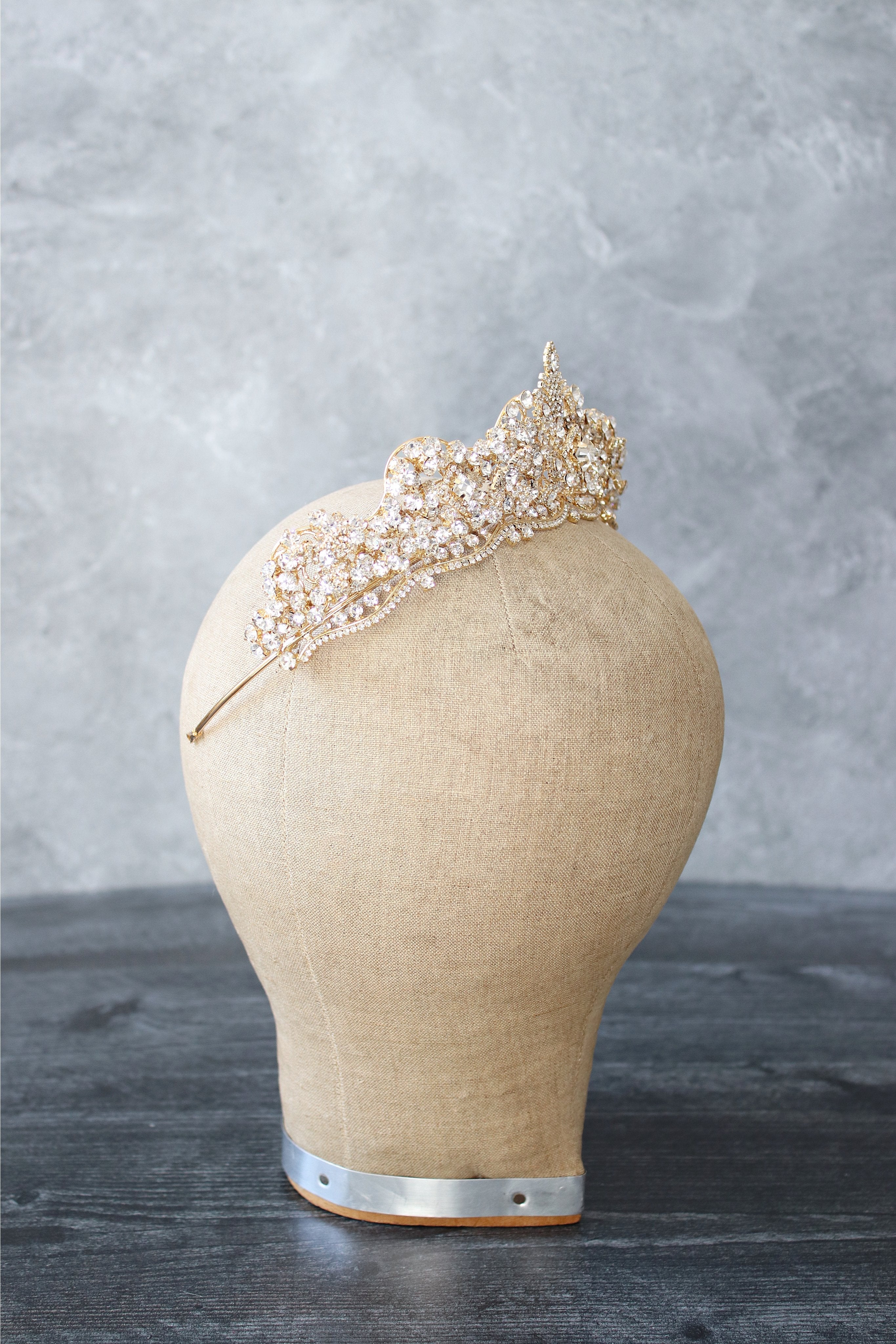 Sparkling SHELLIE Gold Bridal Tiara - Elegant Wedding Crown for Bride, Bridesmaids & Flower Girls | Perfect for Weddings, Prom, Pageants & Special Occasions