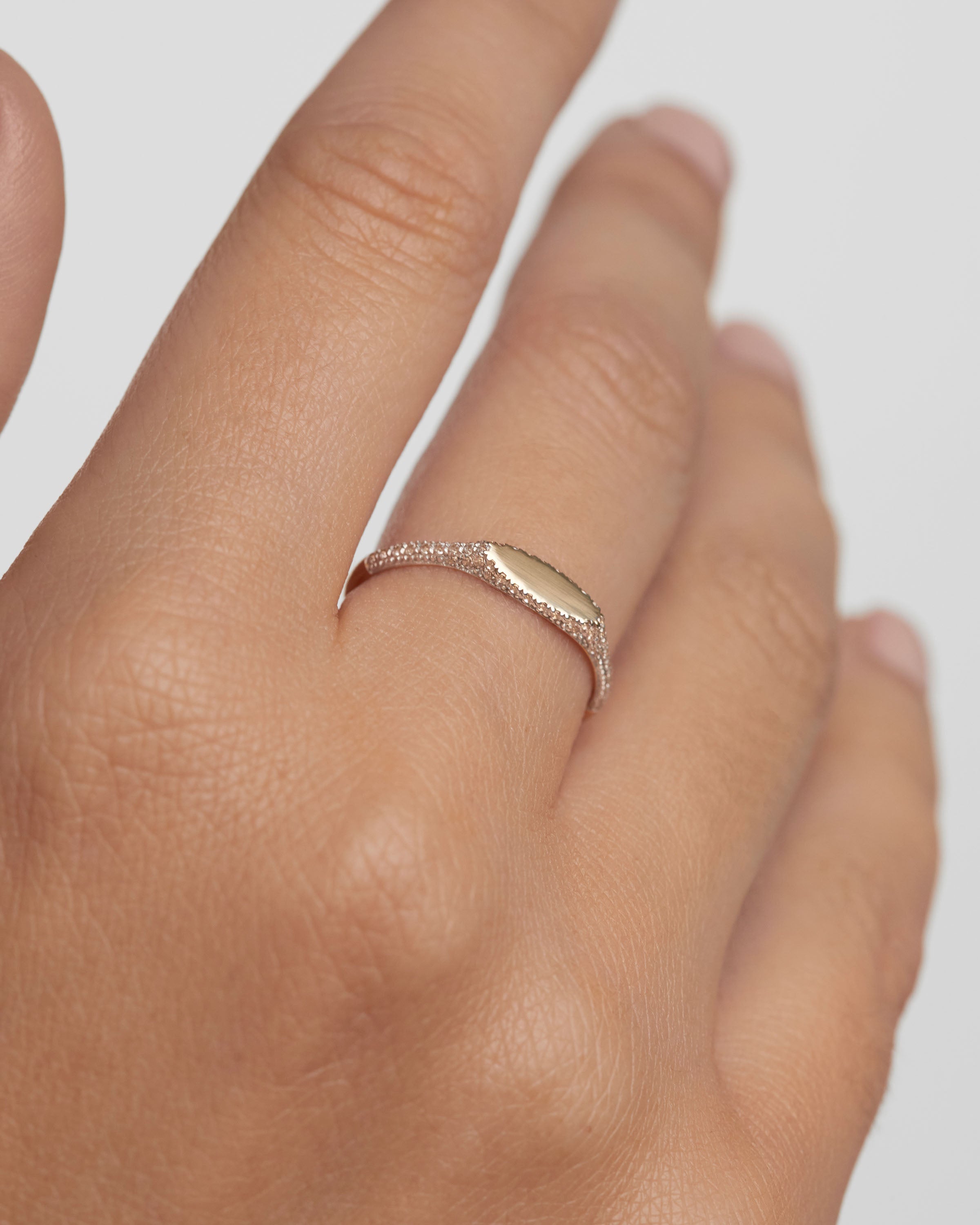 Elegant Diamond & Gold Tess Stamp Ring for Women – Perfect for Weddings, Anniversaries & Special Occasions