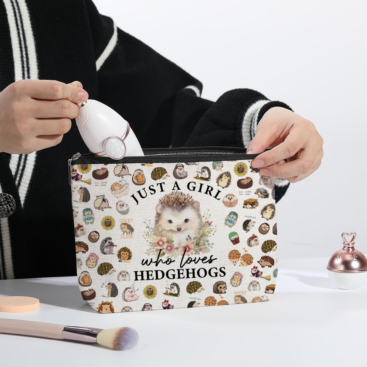 Cute Hedgehog Makeup Bag for Women & Girls - Funny Animal Lover Gift for Birthday, Christmas - Perfect for Daughter, Sister, Bestie, Niece - Great for Travel & Daily Use