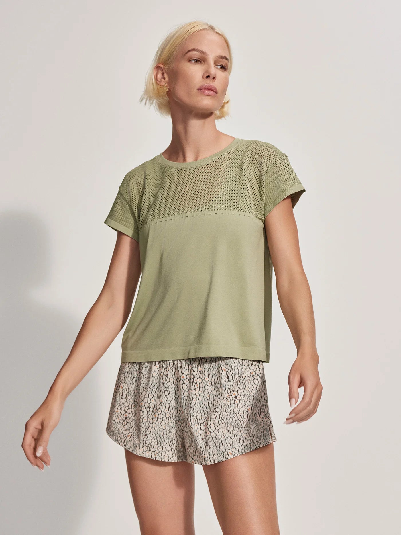 Varley Calloway Boxy Tee - Soft Cotton Oversized T-Shirt for Women in Tea Green | Casual Everyday Wear, Layering Essential & Street Style Outfits