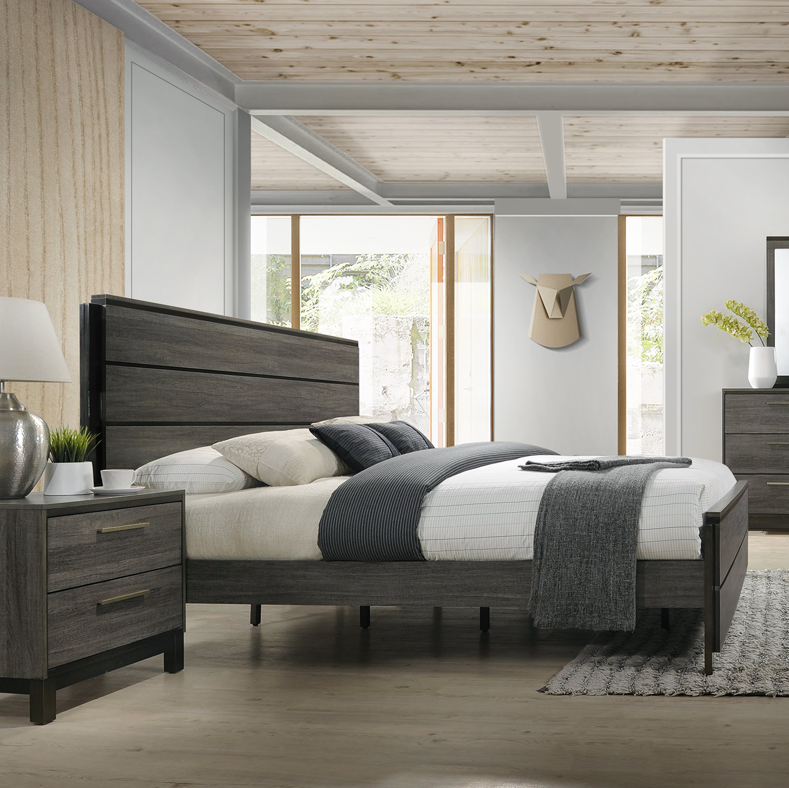 Roundhill Furniture Ioana 187 Antique Grey Finish Wood Queen Size Bedroom Set - Queen Bed, Dresser, Mirror, 2 Nightstands & Chest - Perfect for Master Bedroom, Guest Room or Apartment Decor