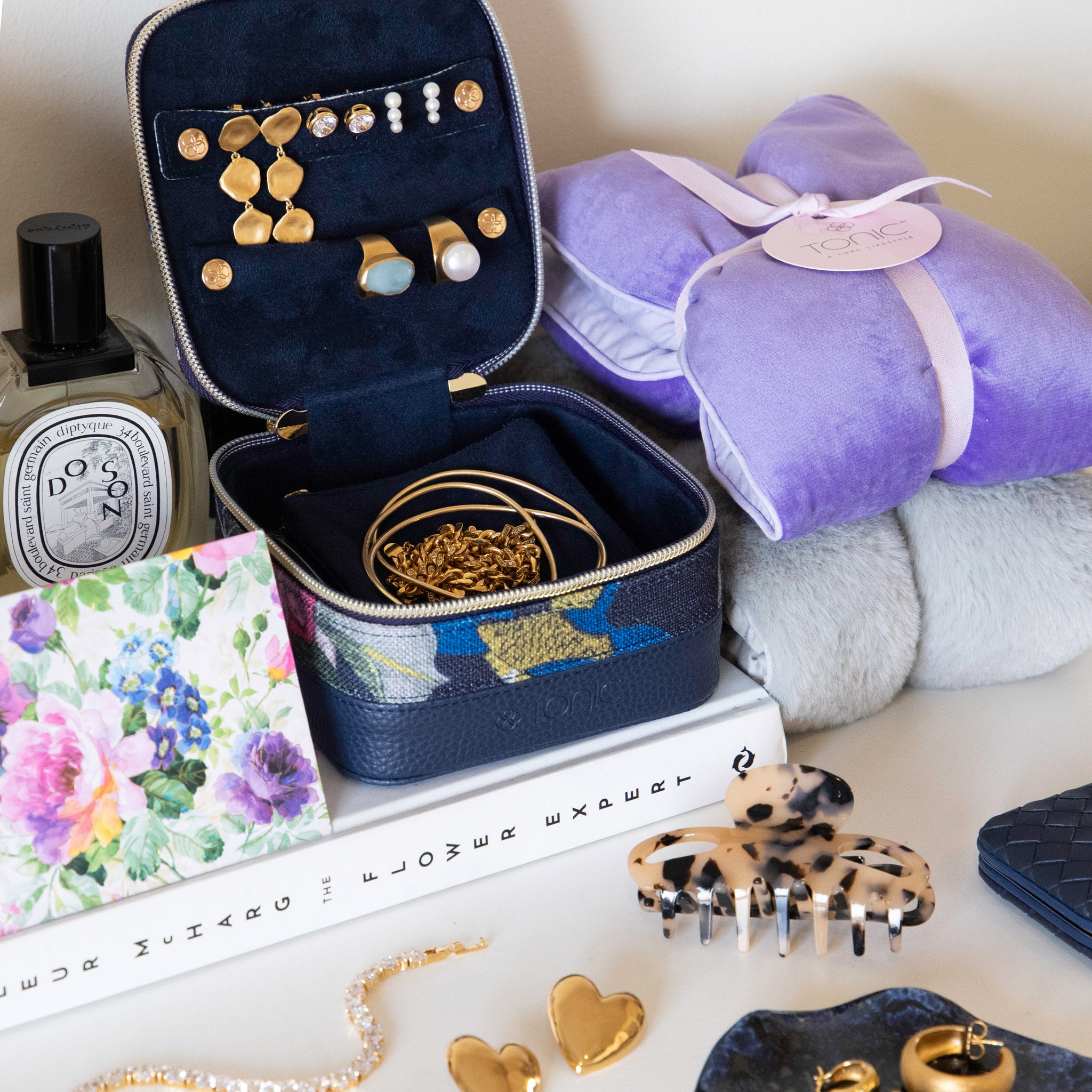 Elegant Jewelry Cube with Duet Birdsong Indigo Design - Perfect for Gift Giving, Home Decor & Jewelry Storage