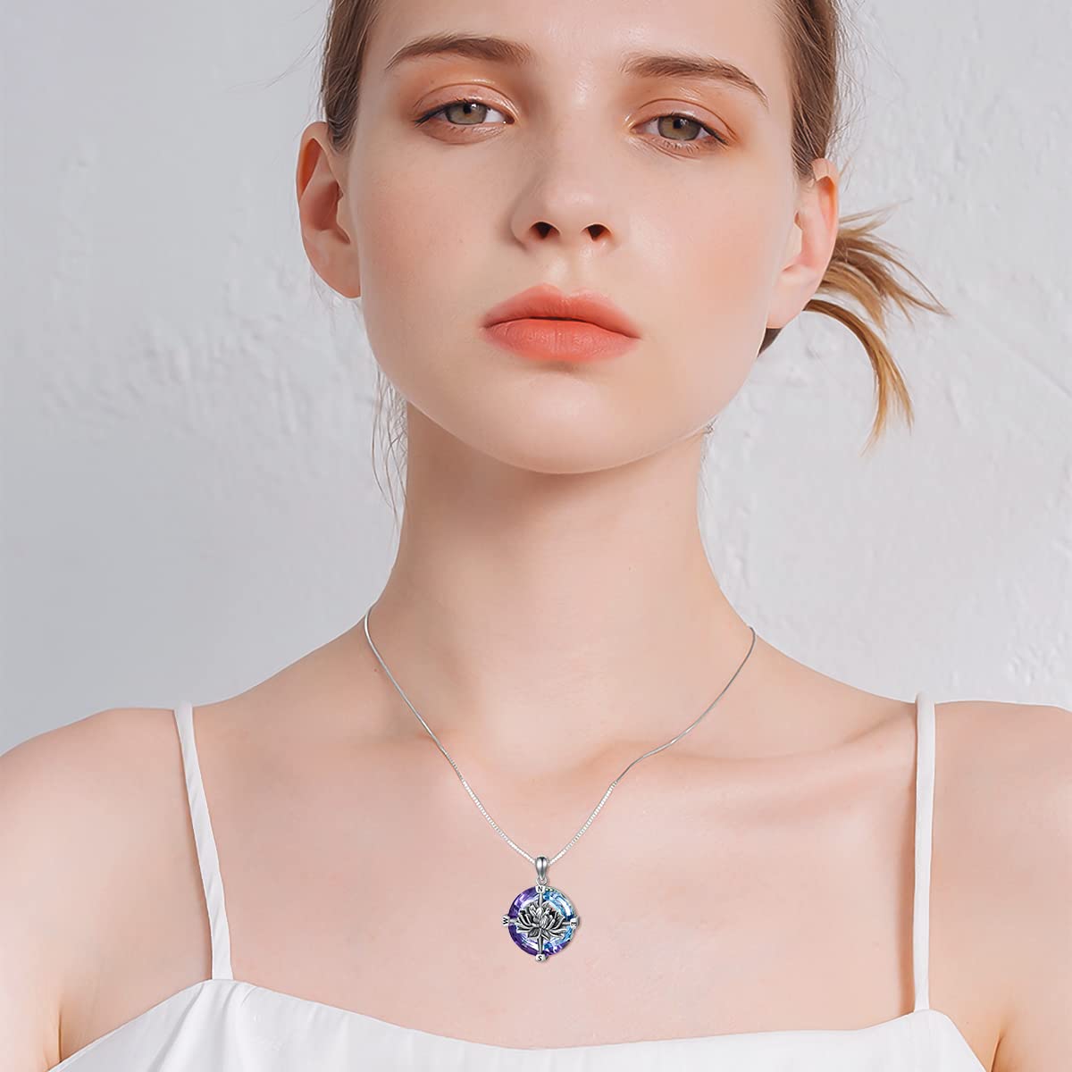 SIMONLY Sterling Silver Lotus Compass Necklace for Women - Crystal Pendant Inspirational Jewelry Gift for Christmas, Graduation, Friendship & Travel - Perfect for Everyday Wear & Special Occasions