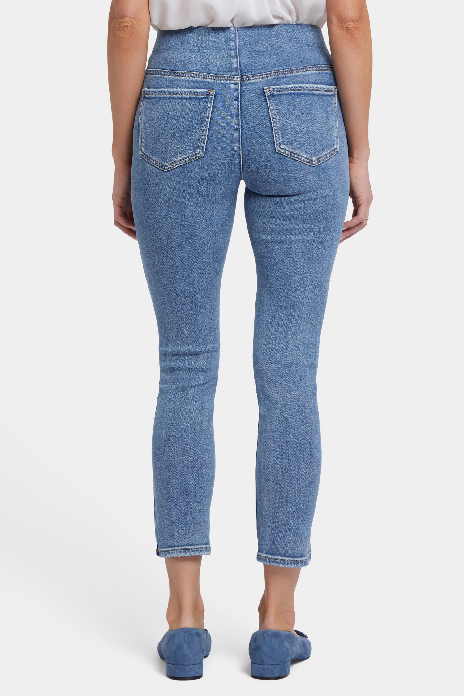 Ami Skinny Ankle Pull On Jeans for Women - Stretch Denim Pants, Comfortable & Fashionable (Minorca Isle) - Perfect for Casual Wear, Office & Date Night