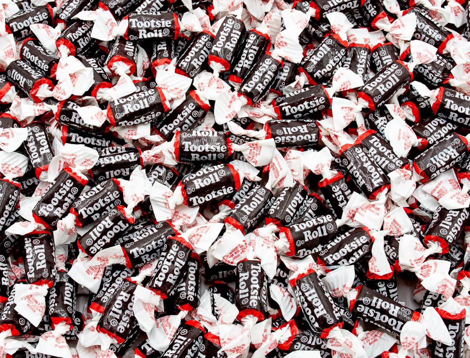 Bulk Tootsie Rolls Midgees Taffy Candy 2 lb Bag - 276 Individually Wrapped Gluten-Free Chocolate Chewy Candies for Halloween, Party Favors & Office Snacks
