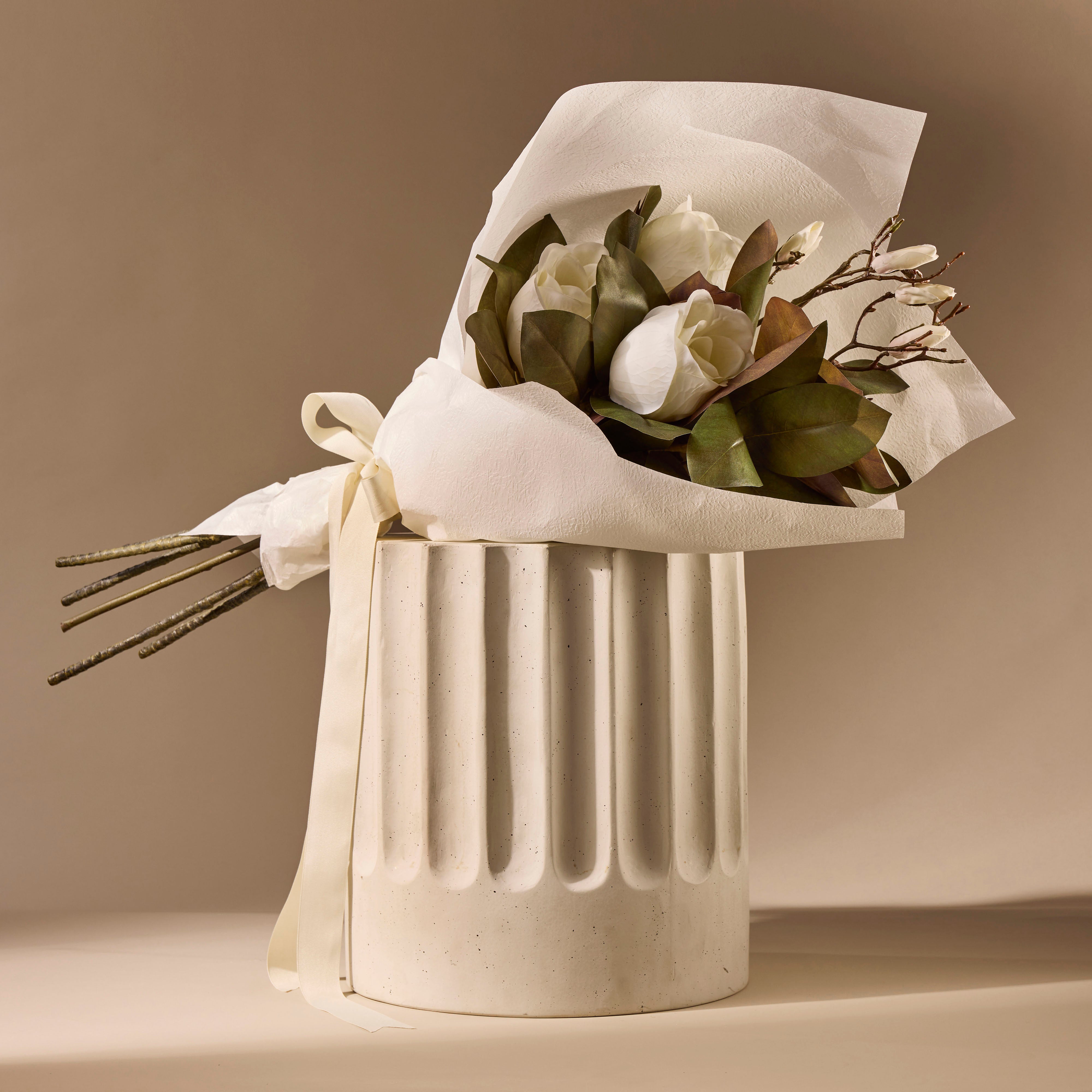 Magnolia Grandiflora Artificial Flower Stems - 6 Pack Fake Southern Magnolia Branches for Home Decor, Wedding Centerpieces, and Floral Arrangements