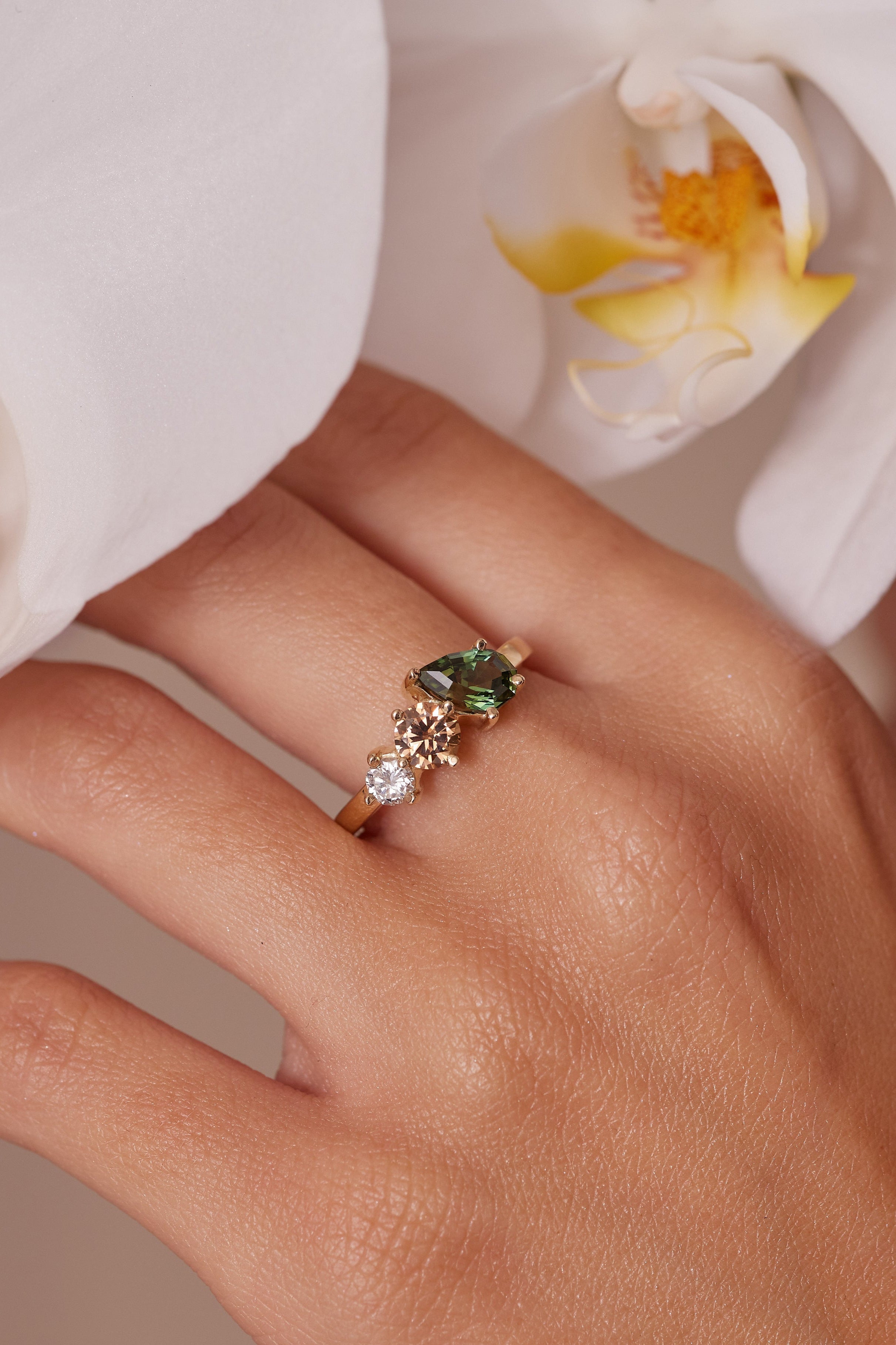 14K Yellow Gold Sapphire and Ombre Diamond Cluster Ring for Women - Elegant Wedding, Engagement, Anniversary Gift - Perfect for Special Occasions and Everyday Luxury