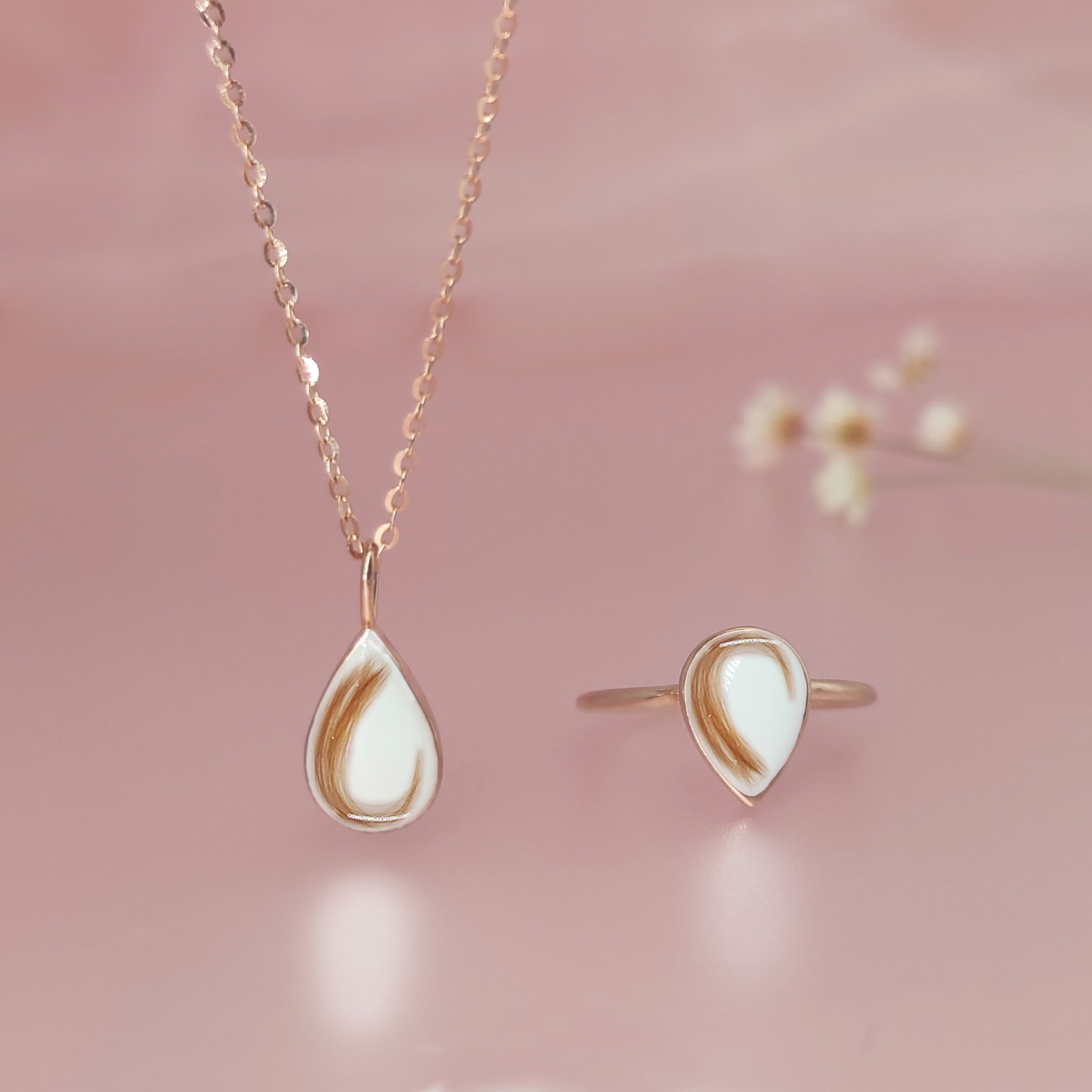 Milky Drop Breastmilk & Baby Hair Keepsake Necklace - Personalized Memorial Jewelry for Moms, Perfect for Cherishing Precious Memories of Motherhood and Baby's First Years