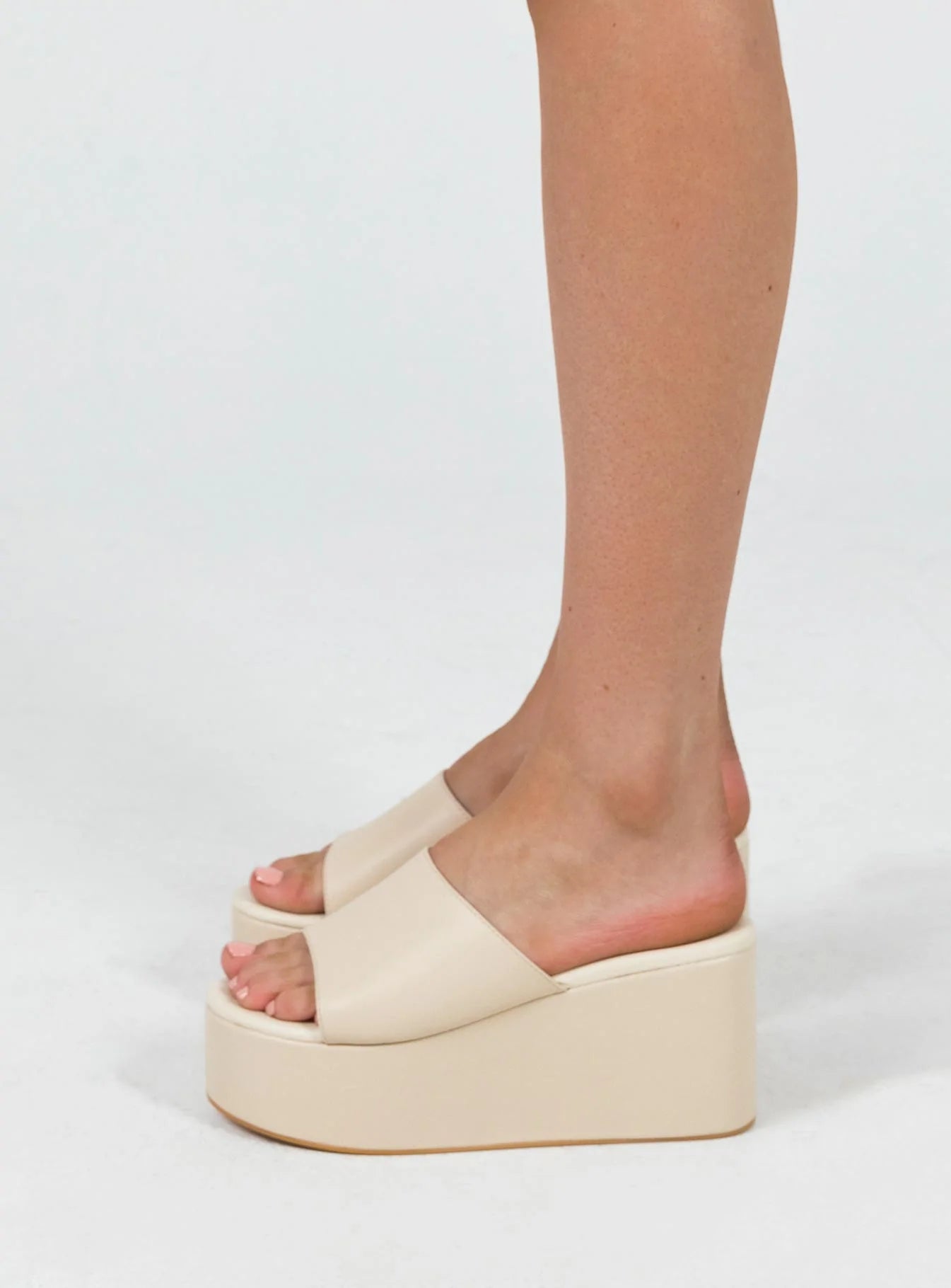 Arora Platform Slides Beige - Comfortable & Stylish Women's Sandals for Summer, Beach, and Casual Wear