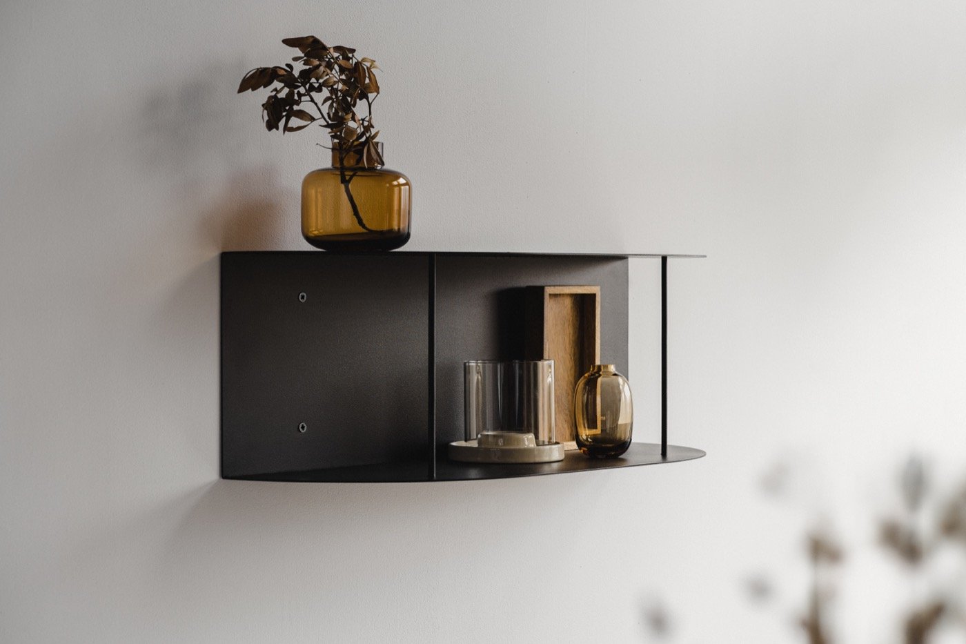 Lina Shelf - Modern Floating Wall Shelf for Home & Office Organization - Perfect for Displaying Books, Decor, and Plants in Living Room, Bedroom, or Workspace