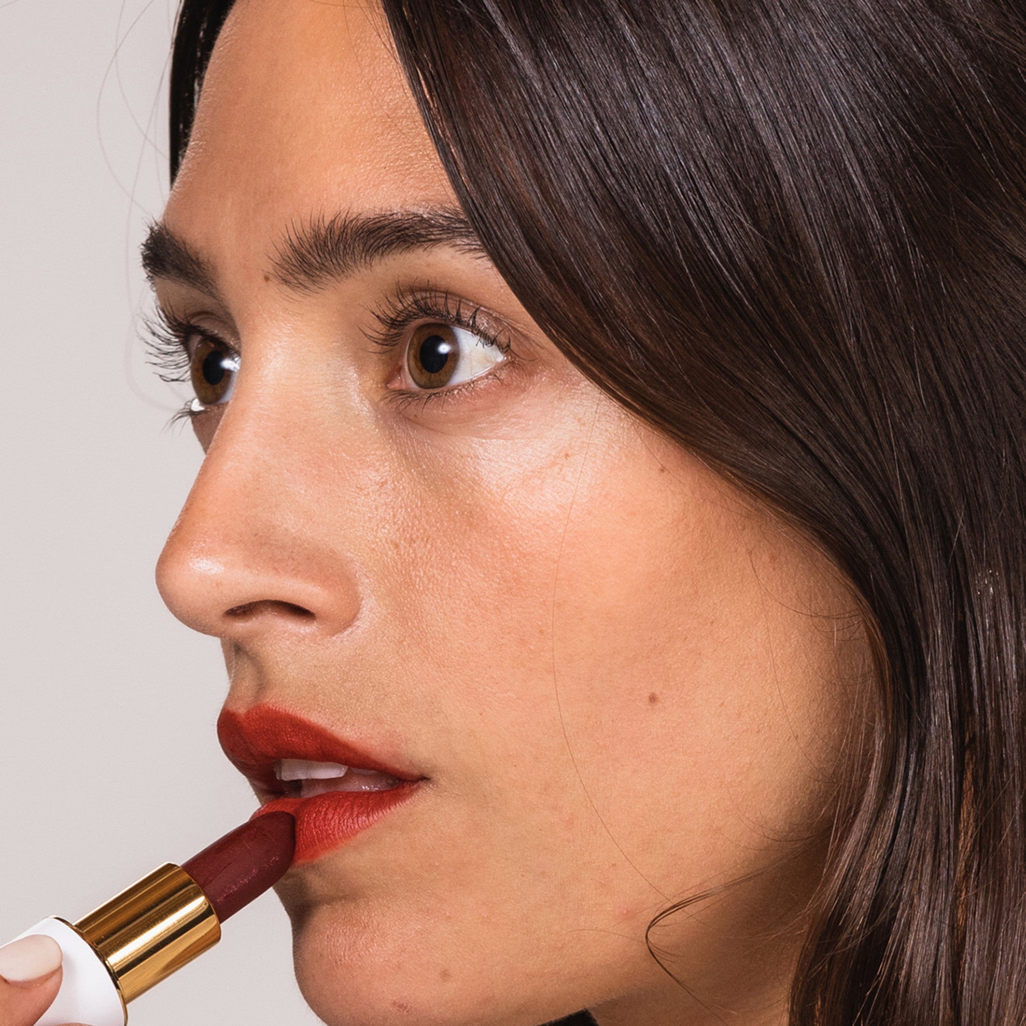 Full Bloom Sculpted Lipstick - Long Lasting Matte Lipstick with Hydrating Formula, Vegan & Cruelty-Free - Perfect for Everyday Wear, Date Night, and Special Occasions