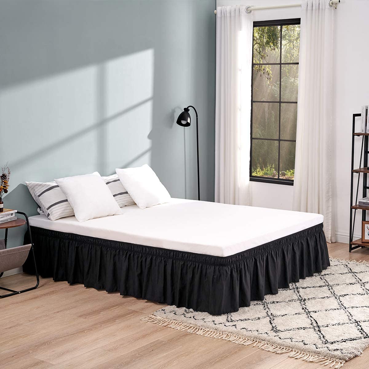 Premium Wrap Around Ruffled Bed Skirt - 100% Egyptian Cotton 600 Thread Count - Split Corner Dust Ruffle with Elastic - California King Size 18
