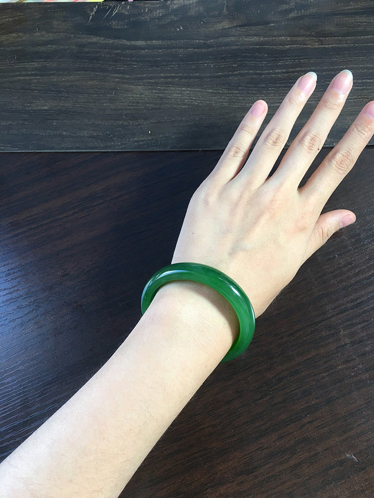 Natural Jade Bangle - Nephrite Jade Bracelet 55.8mm Inner Diameter, Handcrafted Green Stone Bangle for Women | Perfect for Meditation, Yoga & Spiritual Healing (NBE011)