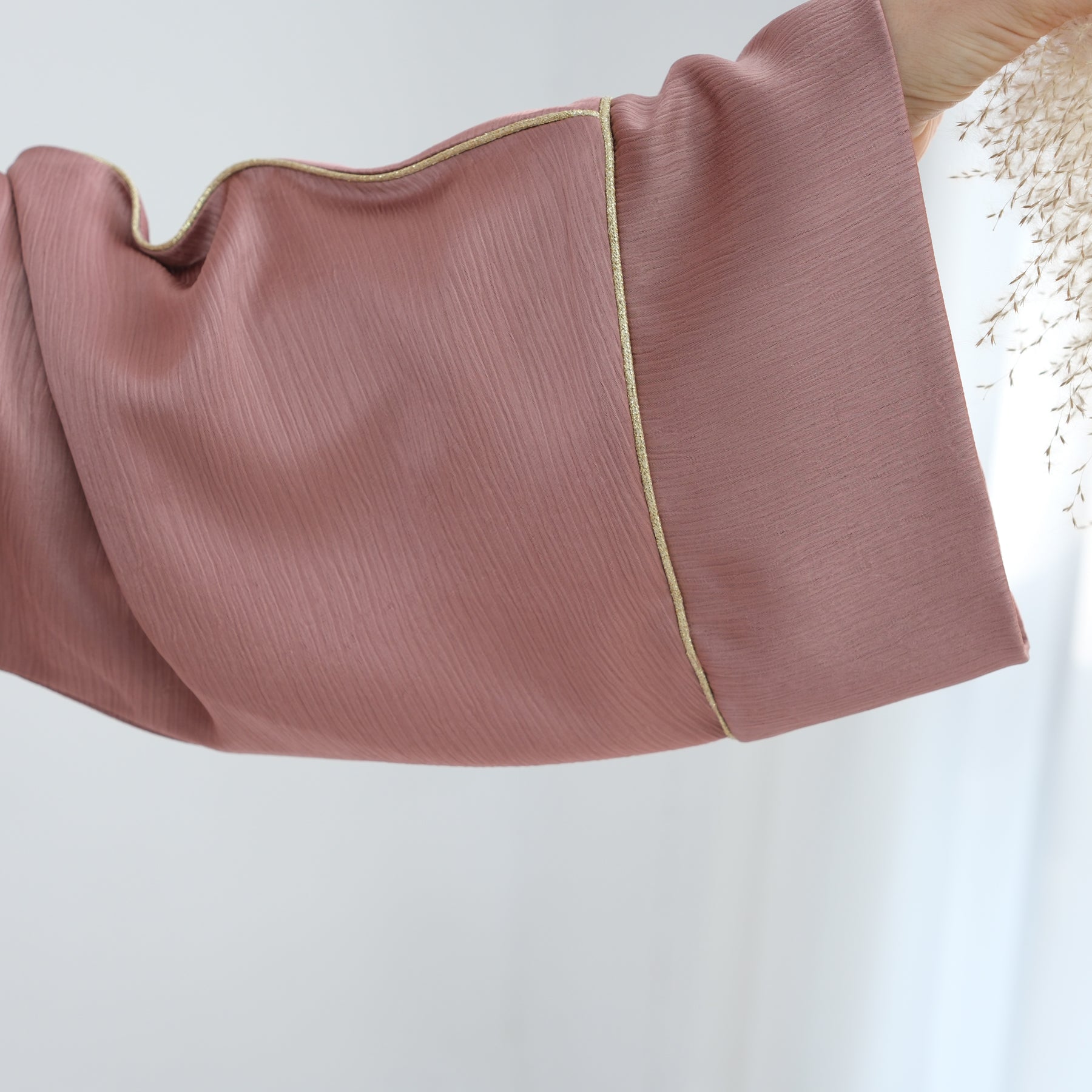 Elegant Ayana Textured Piping Detail Abaya Dress - Pink Modest Islamic Clothing for Women | Perfect for Prayer, Mosque & Special Occasions