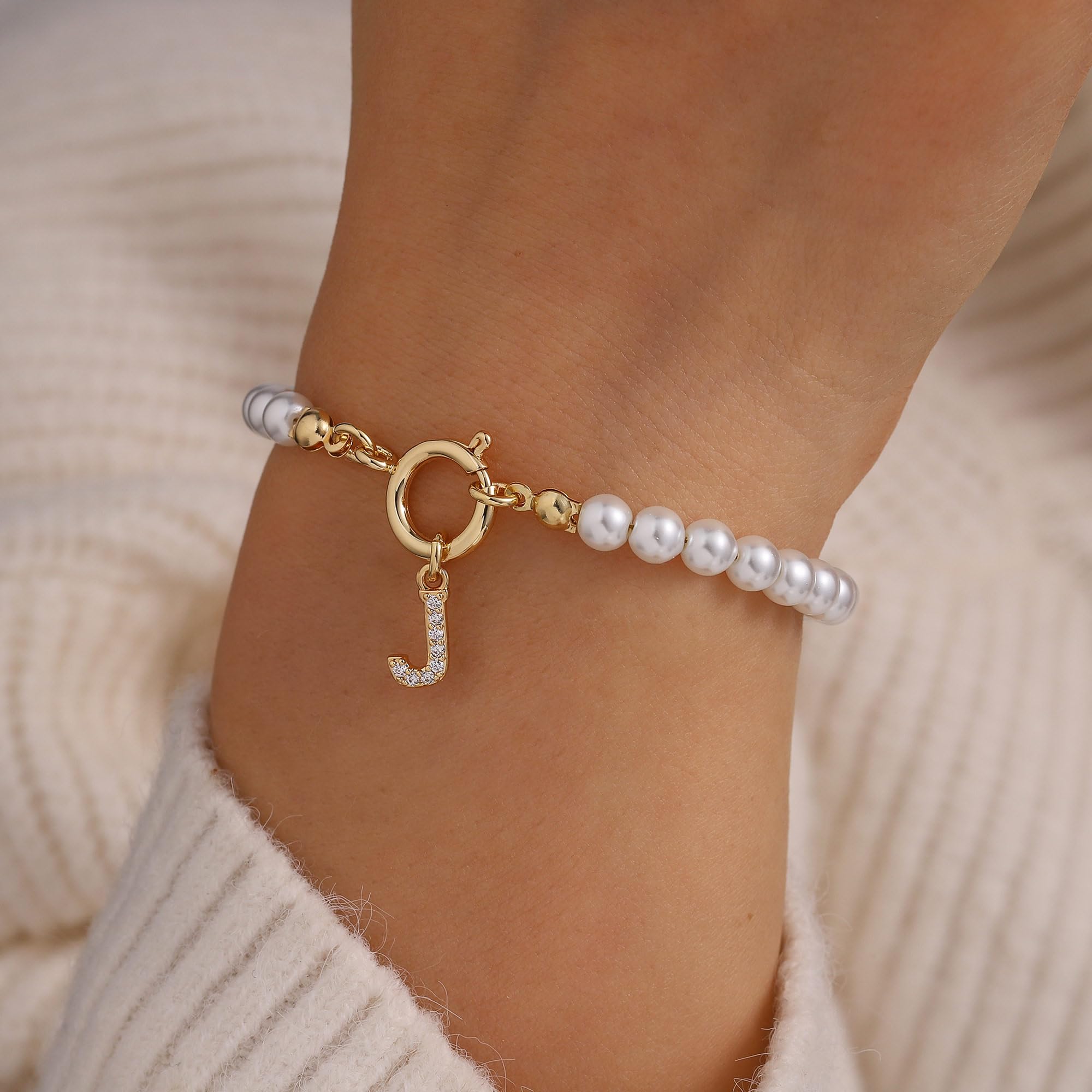 MONOZO Initial Pearl Bracelets for Women & Girls - Dainty Gold Letter Charm Bracelet, Personalized Name Jewelry for Teen Girls, Bridesmaids, Wedding Party Gifts & Christmas Presents | Birthday, Anniversary, Graduation, Valentine's Day Gift Idea