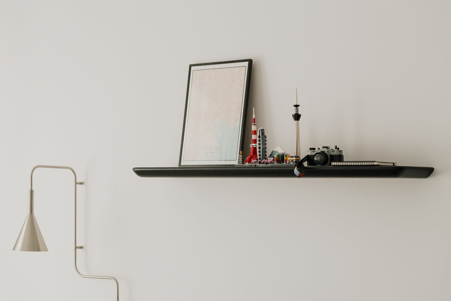 Custom Floating Shelf - Handmade Wooden Wall Shelves for Home Decor, Bathroom & Kitchen Storage - Perfect for Displaying Plants, Books & Decorative Items