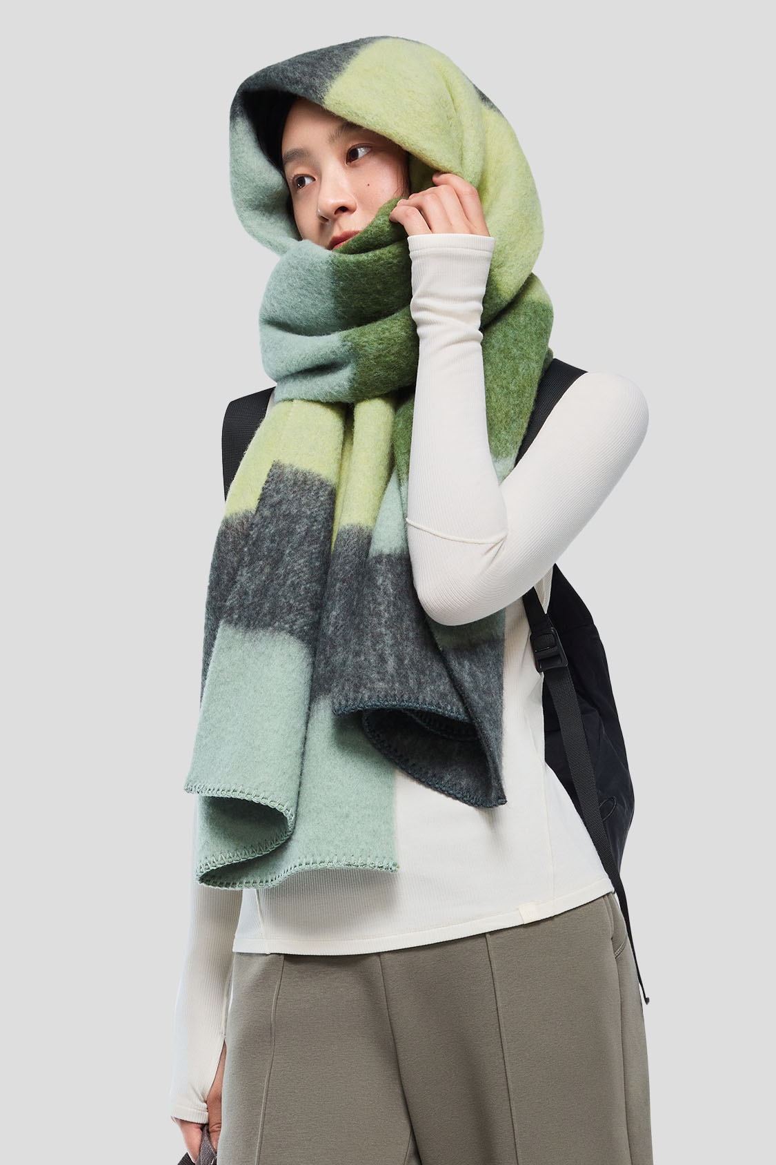 SoftHaven Cozy Fleece Shawl Wrap - Ultra Soft Warm Winter Scarf for Women - Perfect for Home, Office & Outdoor Activities