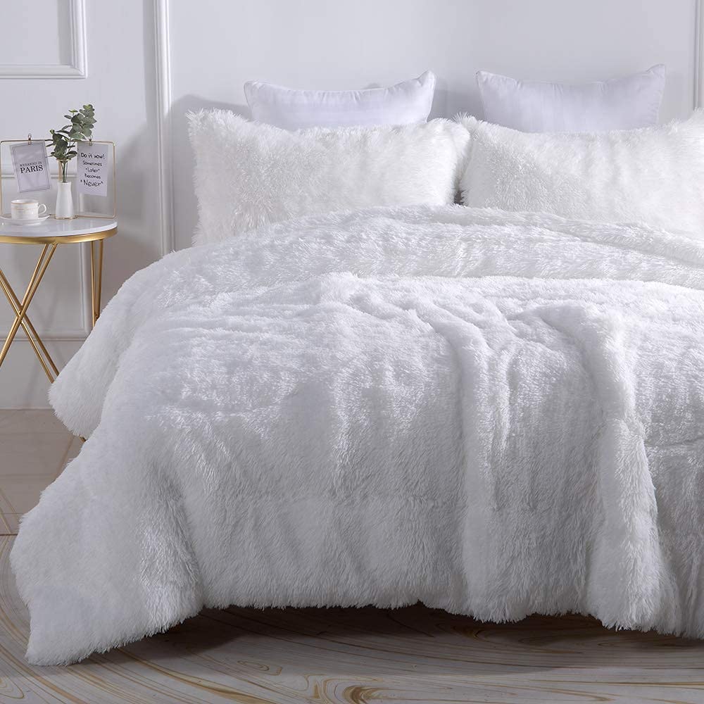 Wajade Faux Fur Plush White Comforter Set - 3PC Full/Queen Size Ultra Soft Microfiber Bedding | Fluffy Shaggy Fuzzy Quilt for Cozy Winter Nights & Luxury Bedroom Decor