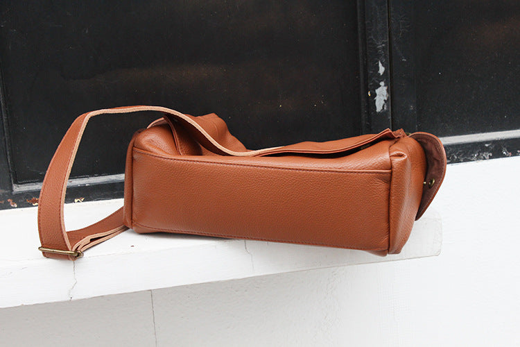 Stylish Genuine Leather Messenger Bag for Men & Women - Perfect for Work, Travel & Everyday Use