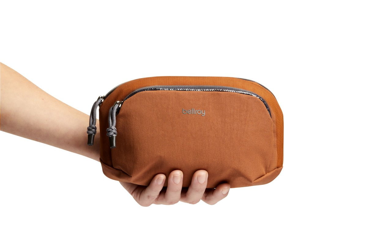 Bellroy Venture Pouch - Premium Compact Travel Organizer for Essentials | Water-Resistant & Lightweight | Perfect for Hiking, Camping & Everyday Carry (EDC)