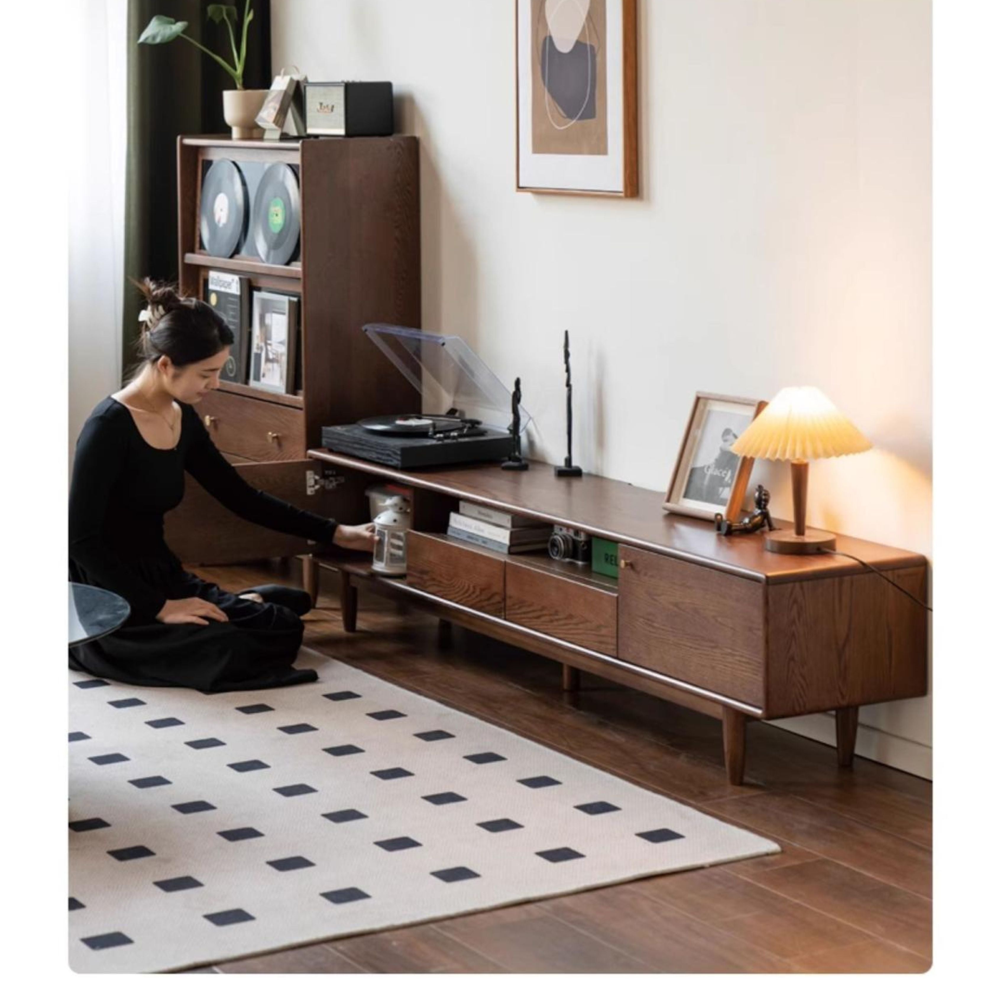 Stylish Oak Solid Wood Modern TV Stand - Nordic Design for Living Room & Entertainment Center | Perfect for 55-75 Inch TVs