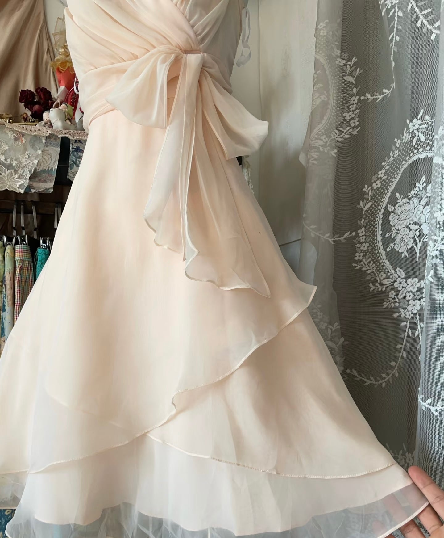 Elegant Chiffon A-Line Short Prom Dress with Ruffle Details - Perfect for Homecoming, Parties & Special Occasions | Style J6622