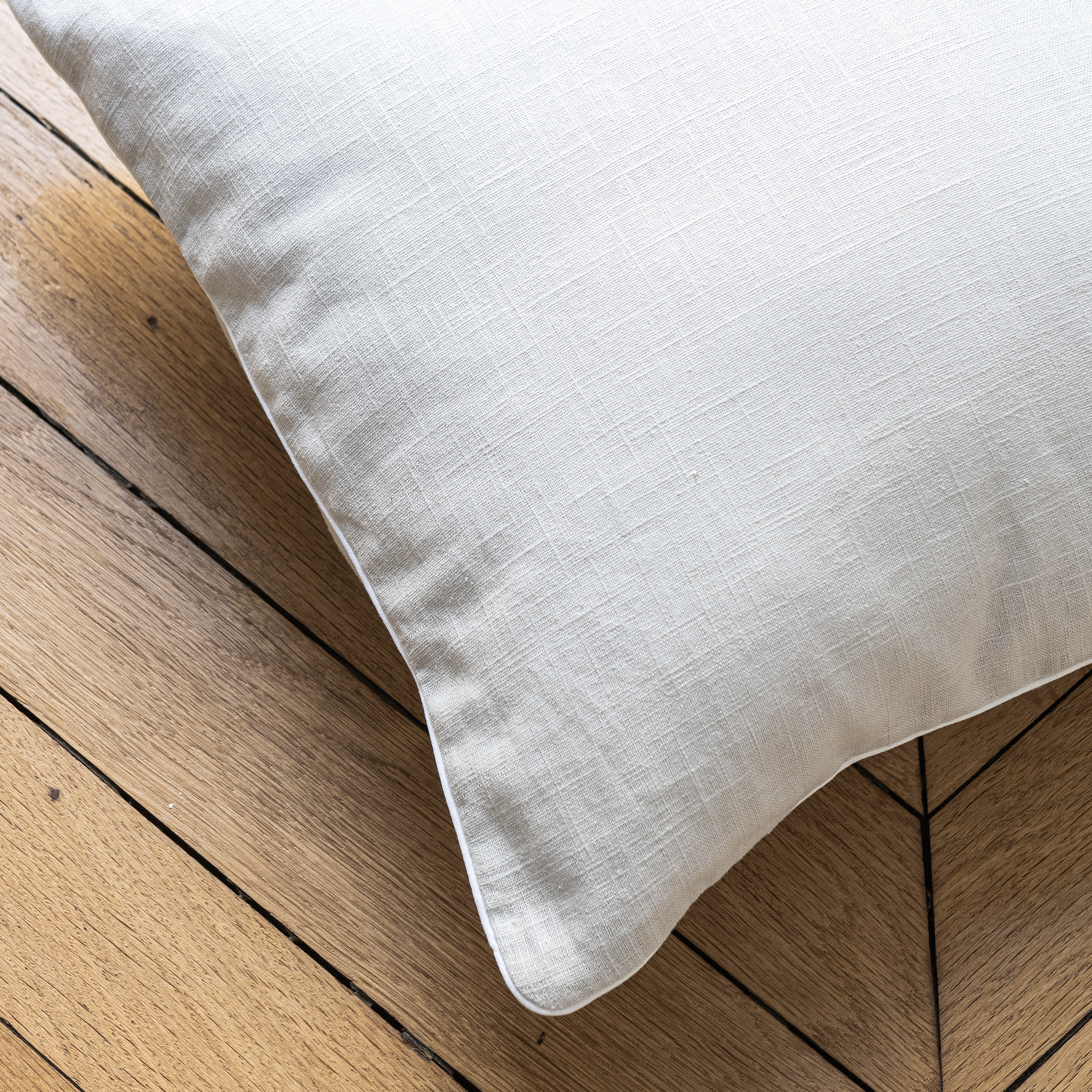 Linen Cushion Cover - Soft & Durable Decorative Pillow Case for Sofa, Bed, Chair - Home Decor & Living Room Accessories