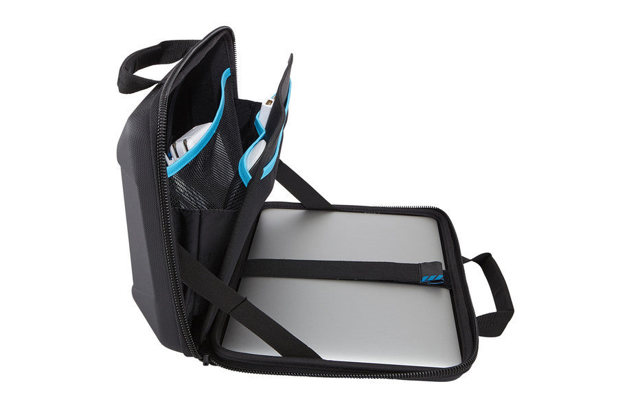 Thule Gauntlet 3.0 13-15 Inch Laptop Sleeve for MacBook Pro/Air - Waterproof Protective Case in Black - Perfect for Travel, Work & School