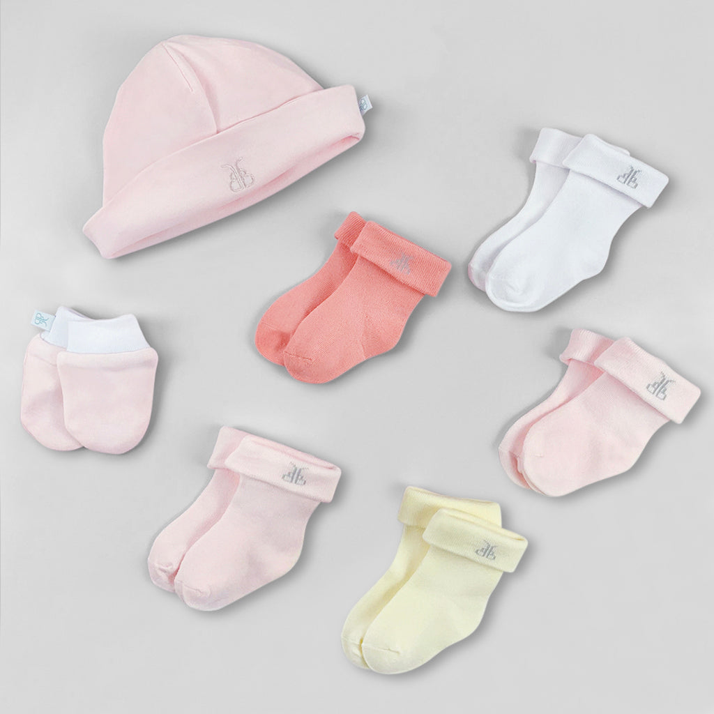 Soft Pink Hooded Baby Towel Set with Welcome Posy Print - Perfect for Newborn Bath Time, Baby Shower Gifts & Nursery Essentials