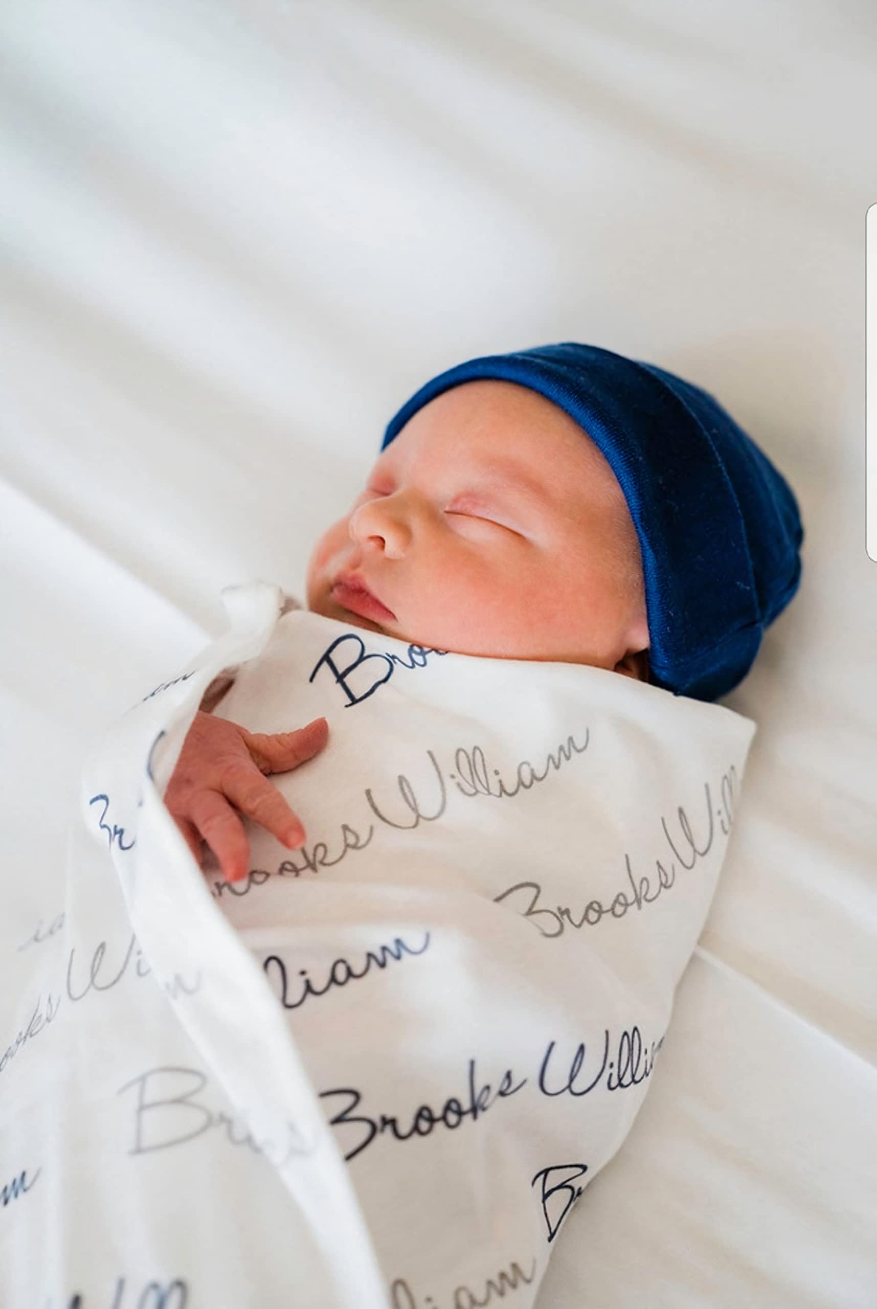 Customized Baby Name Blanket - Personalized Newborn Baby Blanket for Girls, Cute & Soft, Perfect for Nursery, Stroller, and Photo Shoots