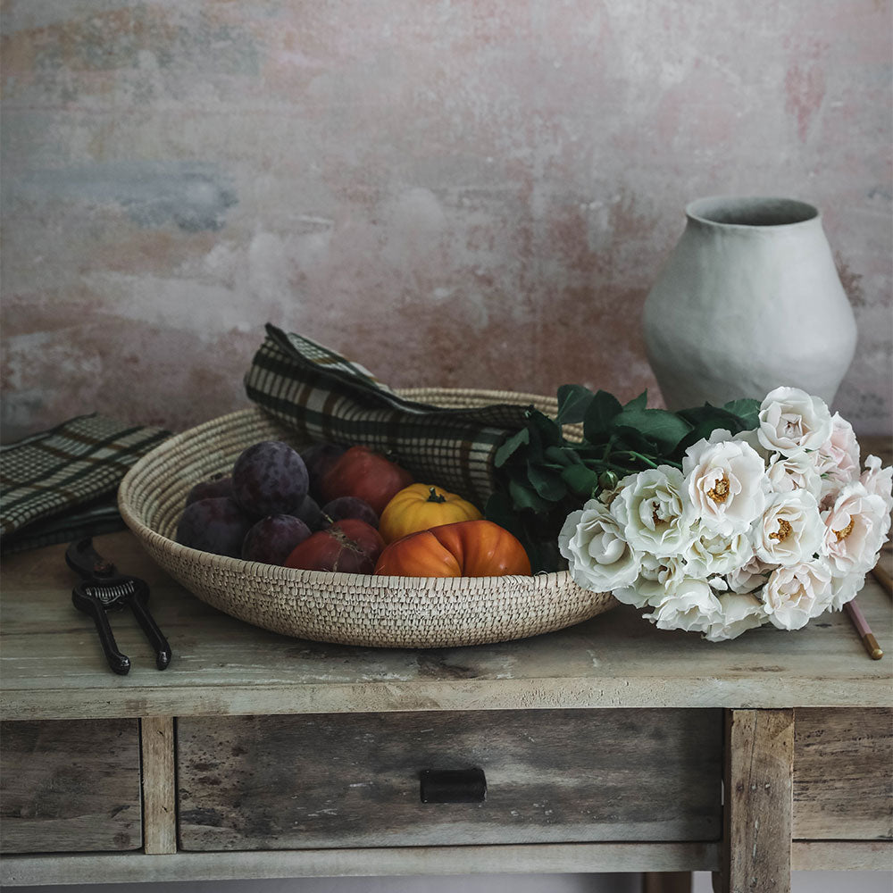 Handwoven Natural Date Palm Table Basket - Eco-Friendly Fruit & Bread Storage Basket for Kitchen, Dining, or Picnic Use