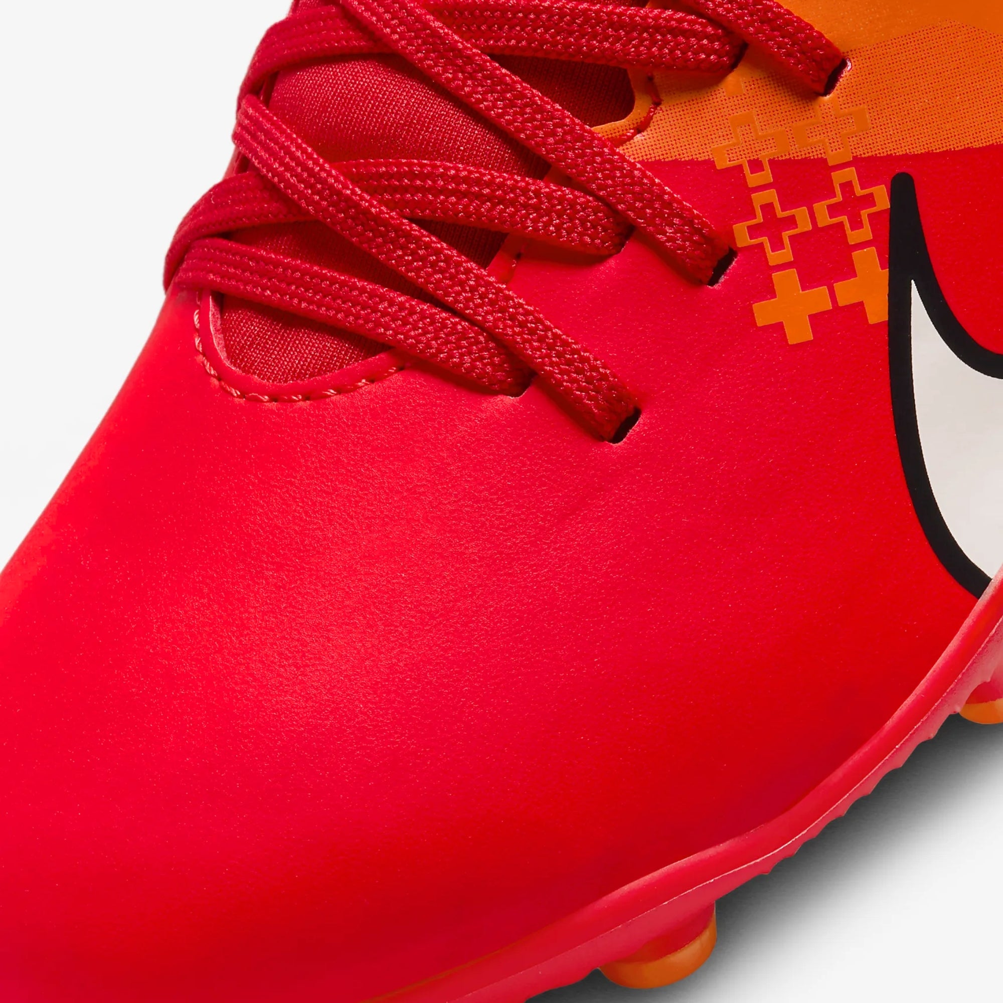 Nike Jr. Mercurial Superfly 9 Club Soccer Cleats - Lightweight Football Shoes for Youth with Dream Speed Technology - Perfect for Training & Match Play on Grass Fields