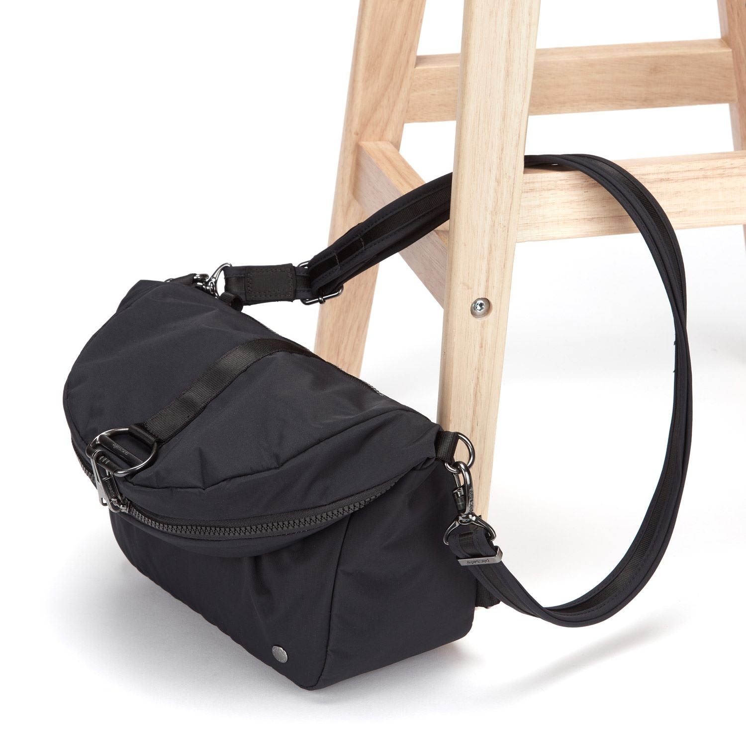 Pacsafe Citysafe CX Anti-Theft Convertible Backpack for Travel & Commuting - Secure Laptop Bag with RFID Protection for Urban Explorers