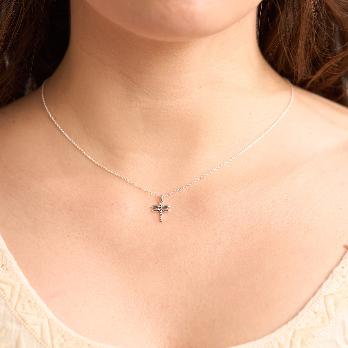 Elegant Dragonfly Pendant Necklace for Women - Dainty Gold or Silver Jewelry Gift for Her - Perfect for Everyday Wear, Special Occasions & Gifts