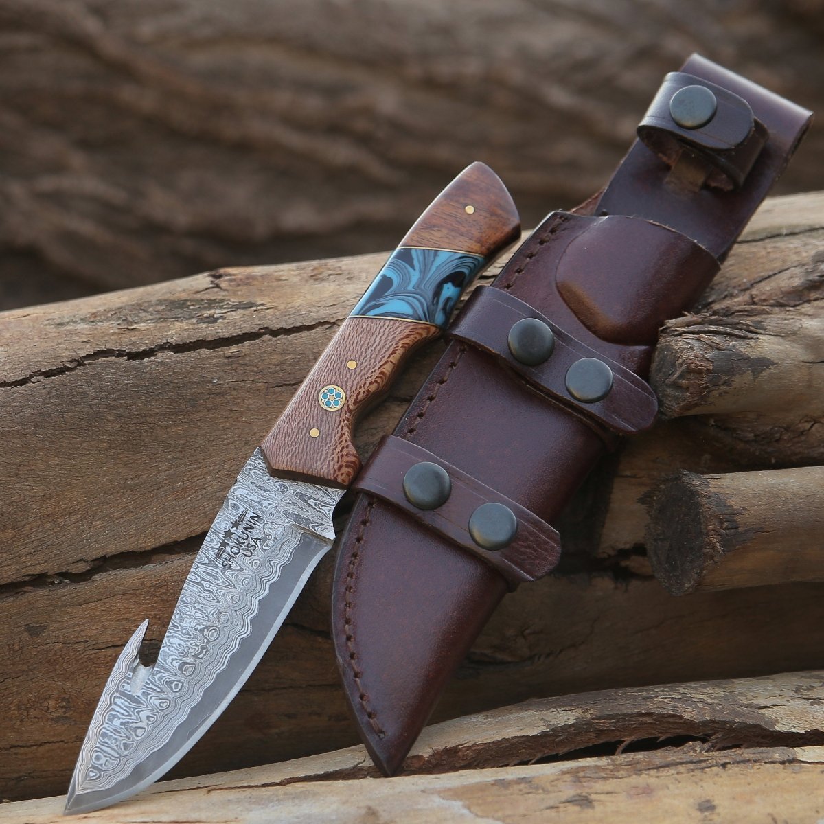 Premium Damascus Steel Python Gut Hook Knife with Exotic Leopard Wood Handle & Turquoise Inlays – Ideal for Hunting, Camping, and Outdoor Survival