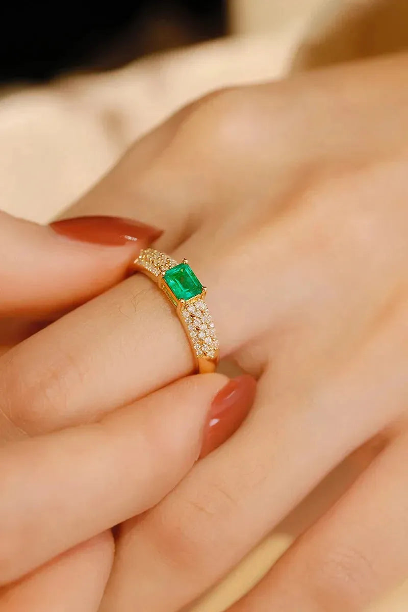 18K Yellow Gold Emerald and Diamond Vintage Ring for Women - Luxury Palace Style Party Jewelry, Perfect for Weddings, Anniversaries & Special Occasions