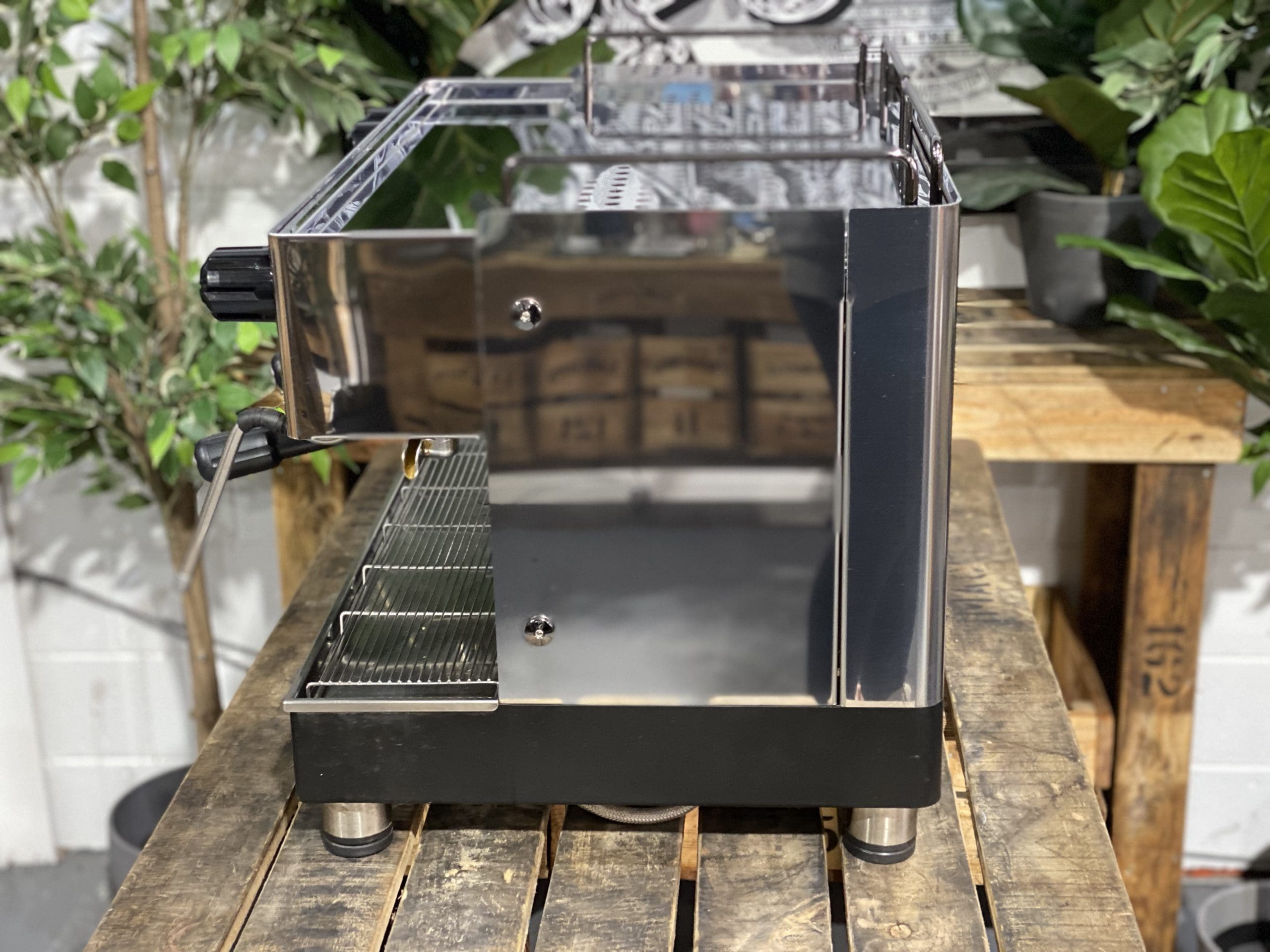 Brugnetti Gamma 2 Group Commercial Espresso Machine - Stainless Steel Professional Coffee Maker for Cafes, Restaurants & Coffee Shops | Perfect for High-Volume Brewing & Barista Use