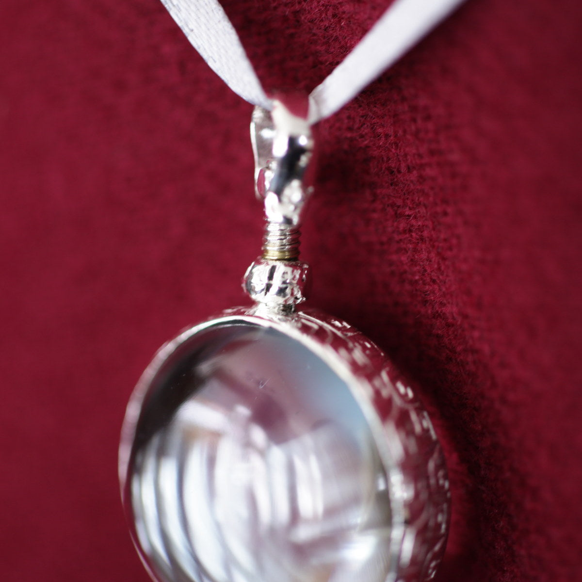 New Keepsake Locket KL 960 - Elegant Photo Pendant Necklace for Women, Personalized Engraved Heart Jewelry Gift for Mom, Wife, Girlfriend | Perfect for Anniversaries, Birthdays & Valentine's Day