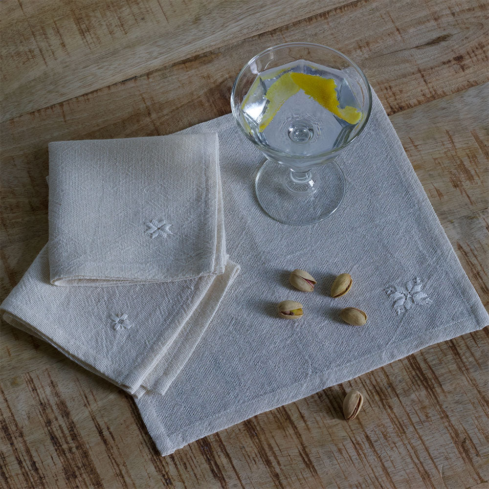 Handmade Embroidered Linen Napkins Set of 3 - Elegant Table Linens for Dinner Parties, Weddings & Home Decor