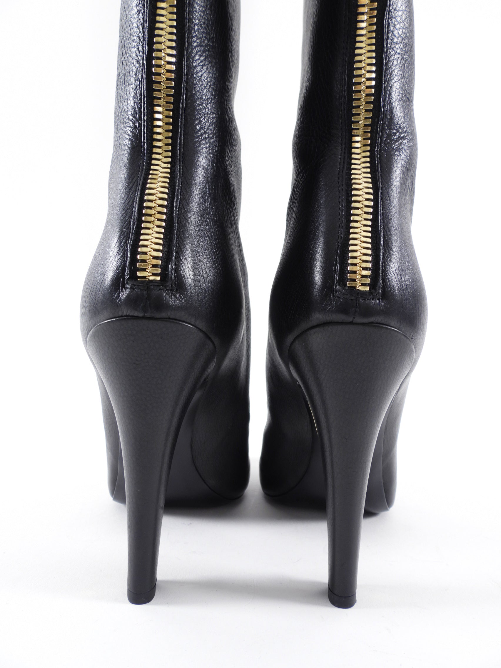 Chanel 2013 Black Leather Knee-High Boots with Pearl Heel & Back Zip - Size 38.5/8 - Perfect for Evening Events & Luxury Fashion Outfits