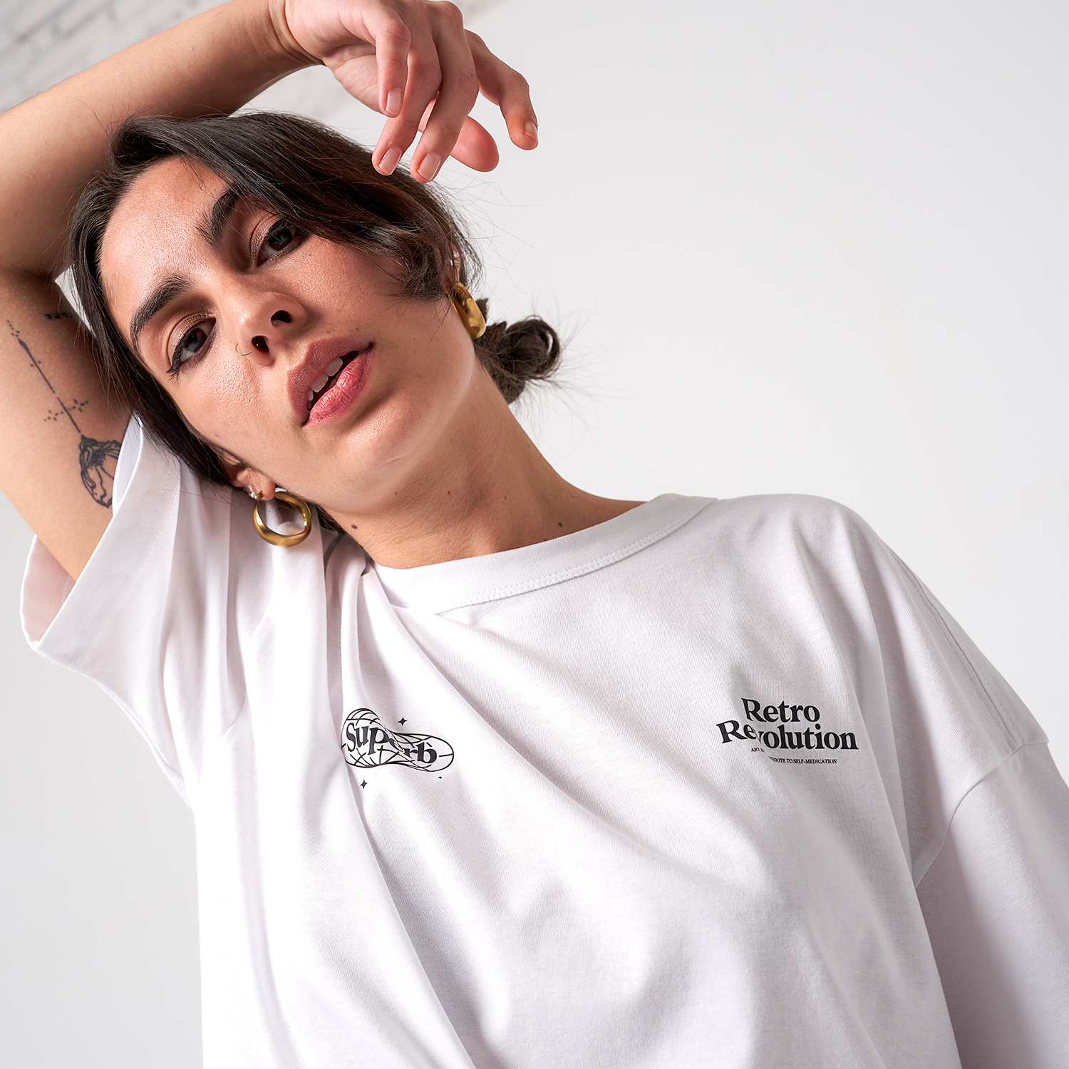 Oversized White Graphic T-Shirt - Funny 'Sell Drugs' Print - Streetwear Fashion for Casual Wear & Urban Style
