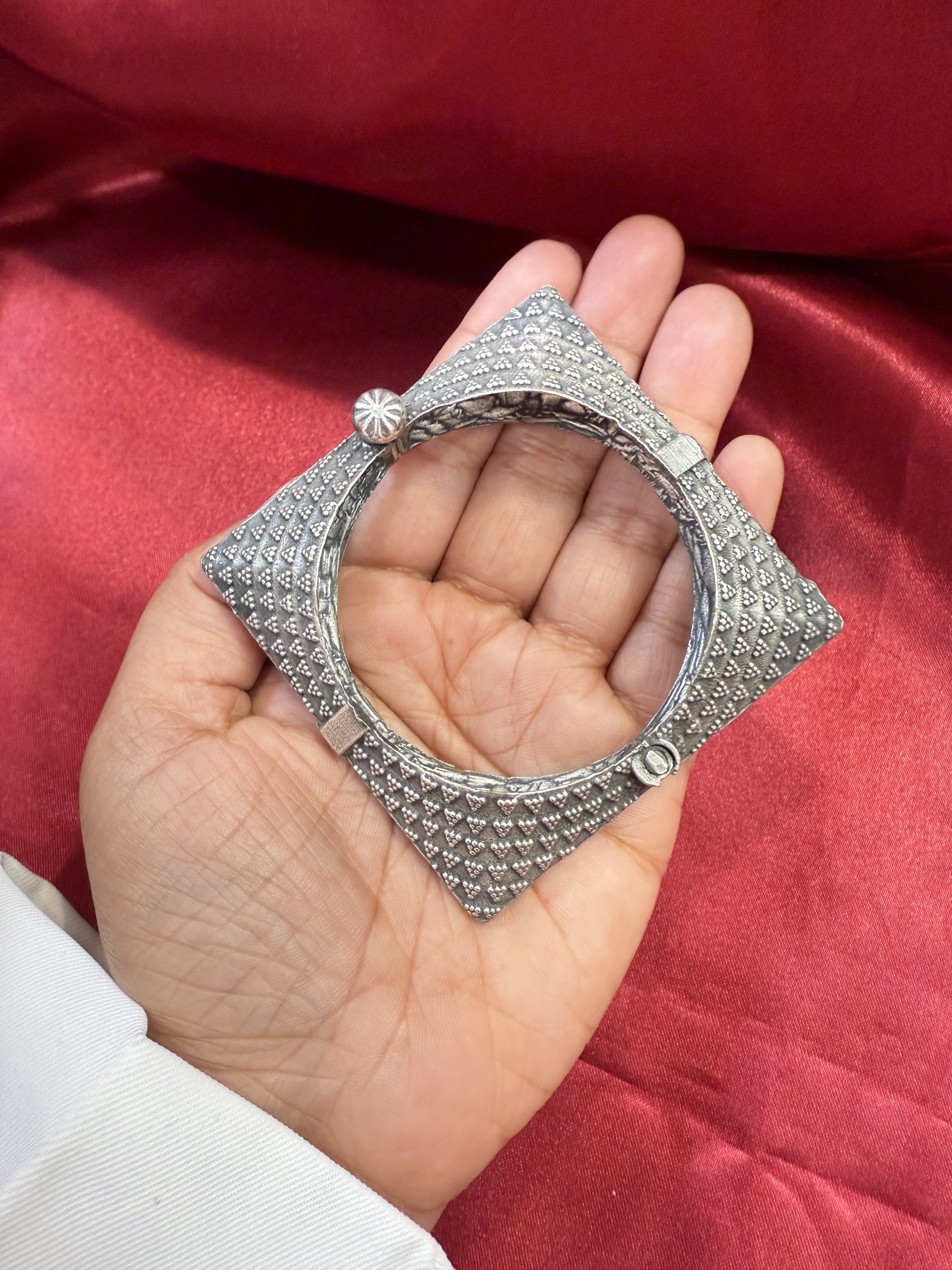 Stylish Tribal Oxidized Silver Ethnic Open Square Kada Cuff Bracelet for Women - Perfect for Boho Fashion, Festivals & Cultural Events